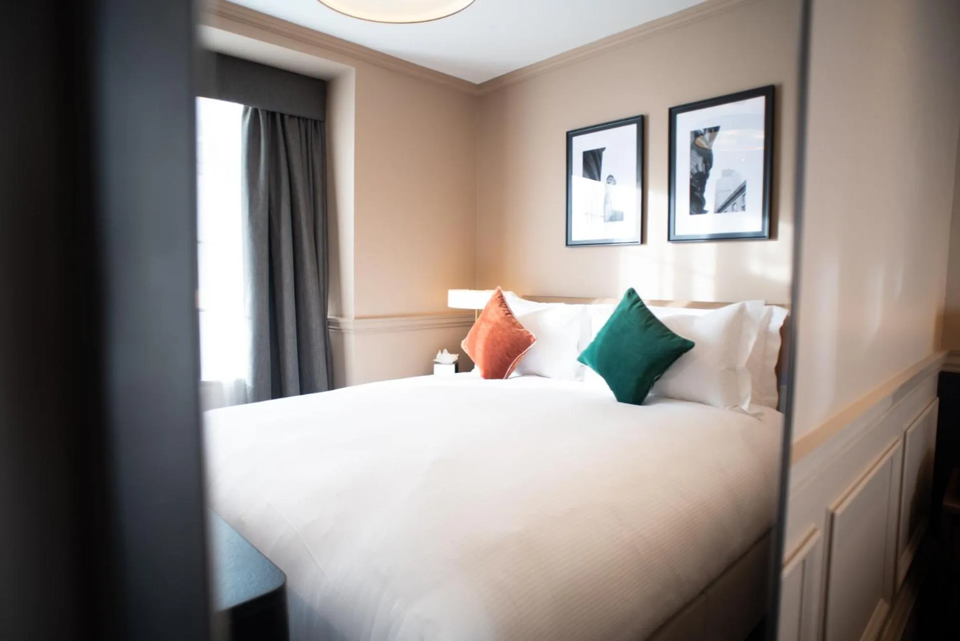 Standard King Room in Counting House