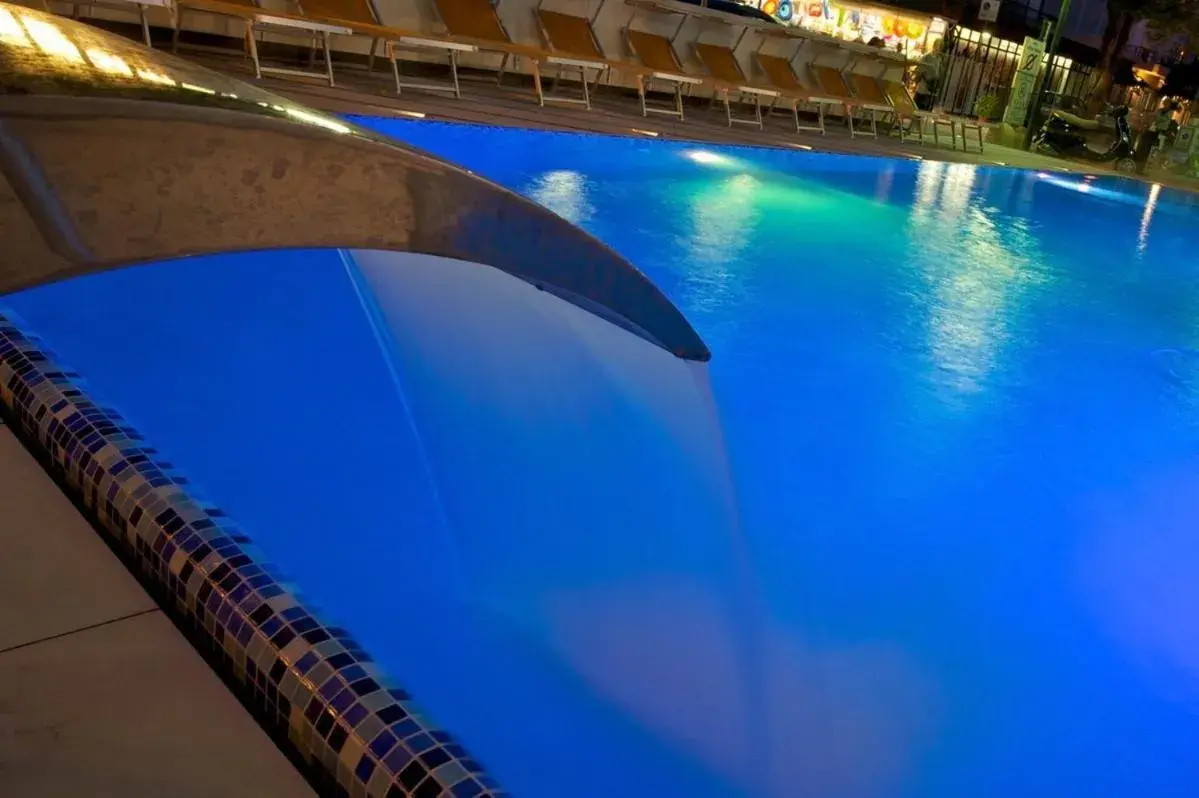 Swimming Pool in Hotel Lido