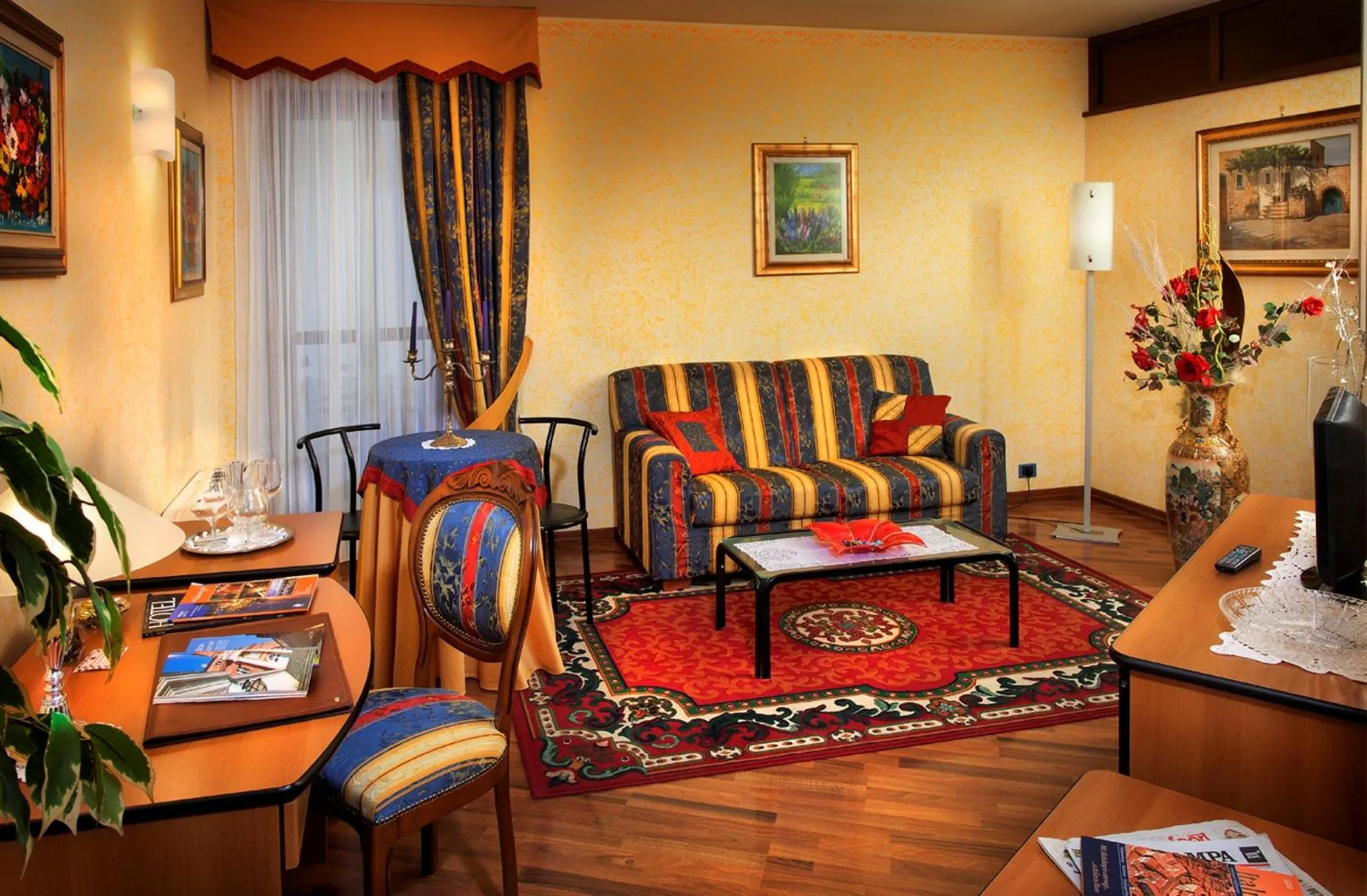 Bedroom in Hotel La Ruota