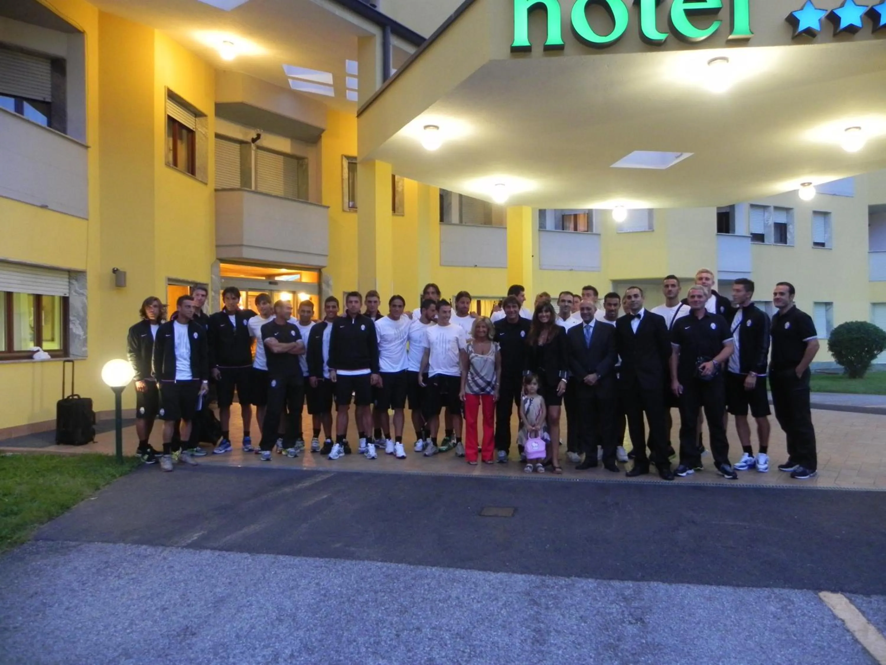 group of guests in Hotel La Ruota