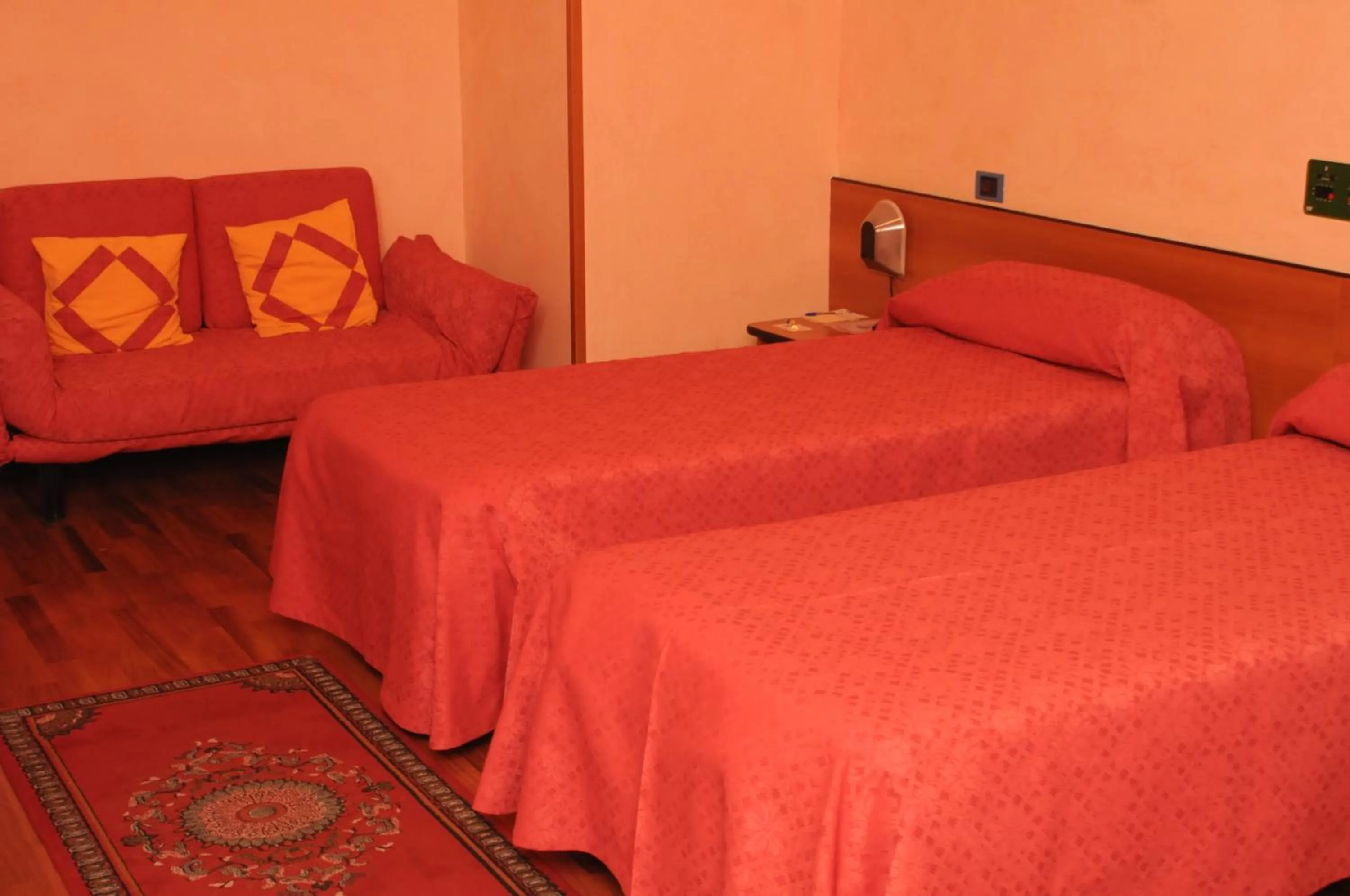 Photo of the whole room, Bed in Hotel La Ruota