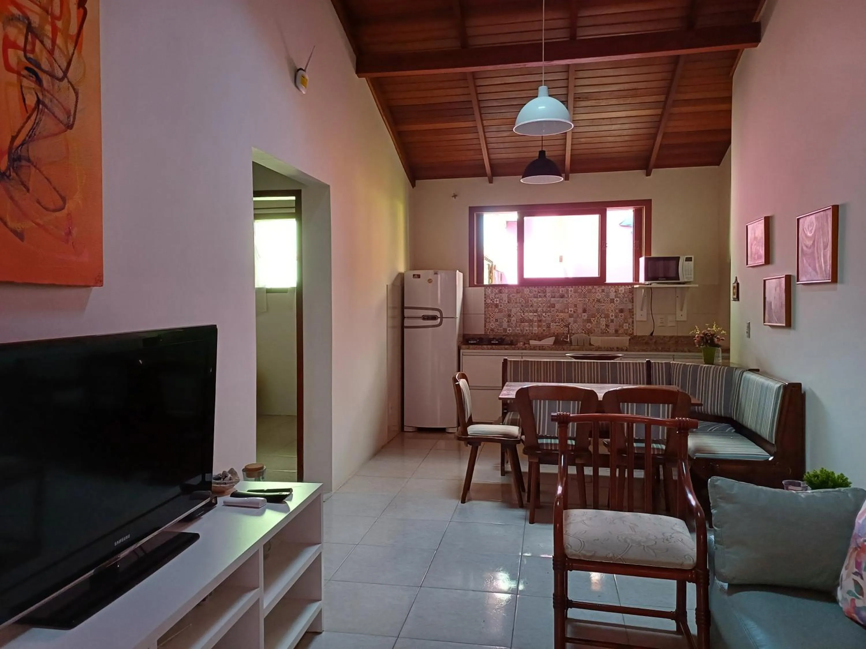 TV and multimedia in Vila Figueiredo das Donas