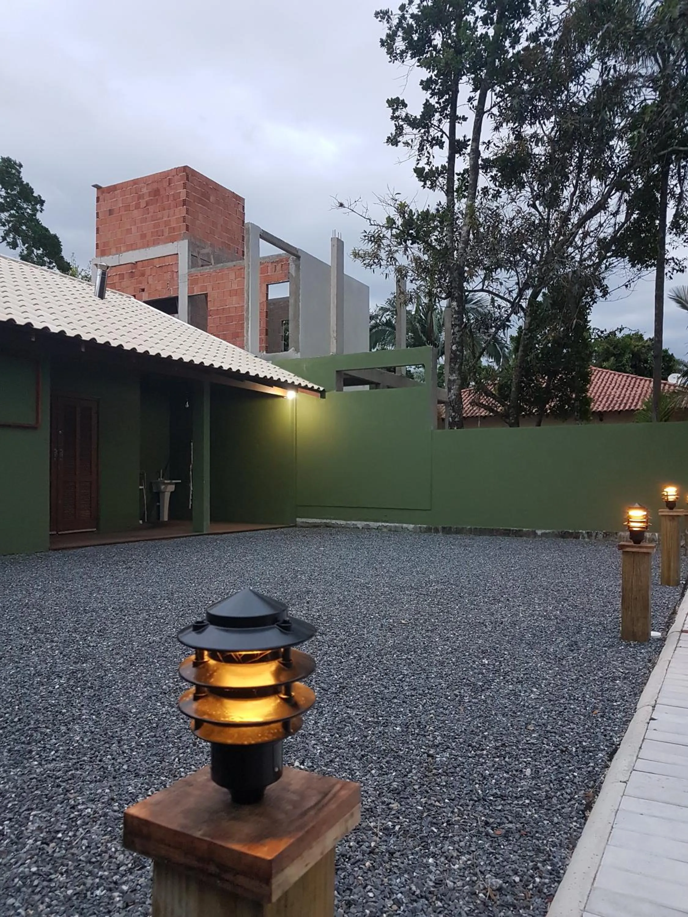 Property building in Vila Figueiredo das Donas