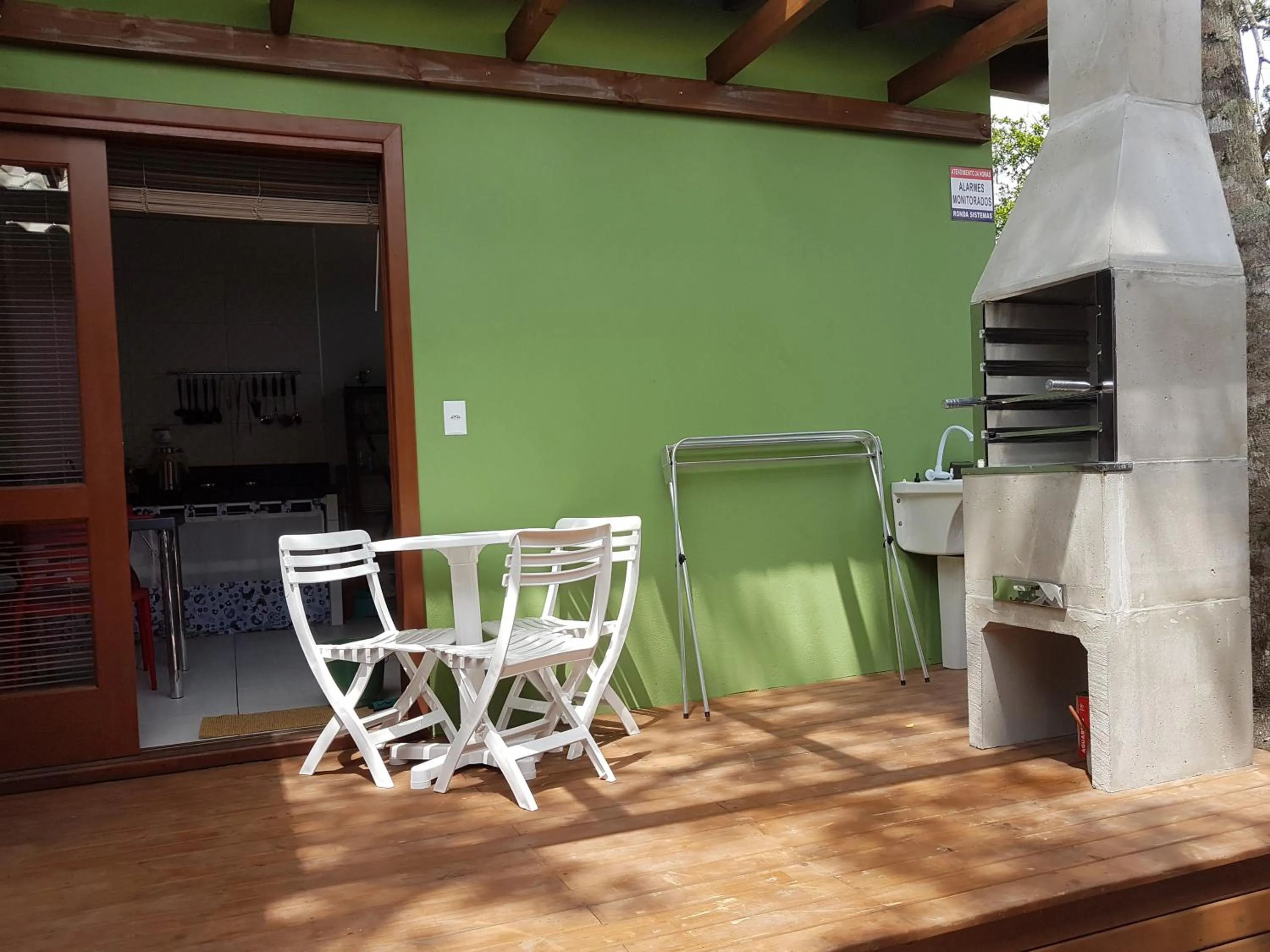 BBQ facilities in Vila Figueiredo das Donas
