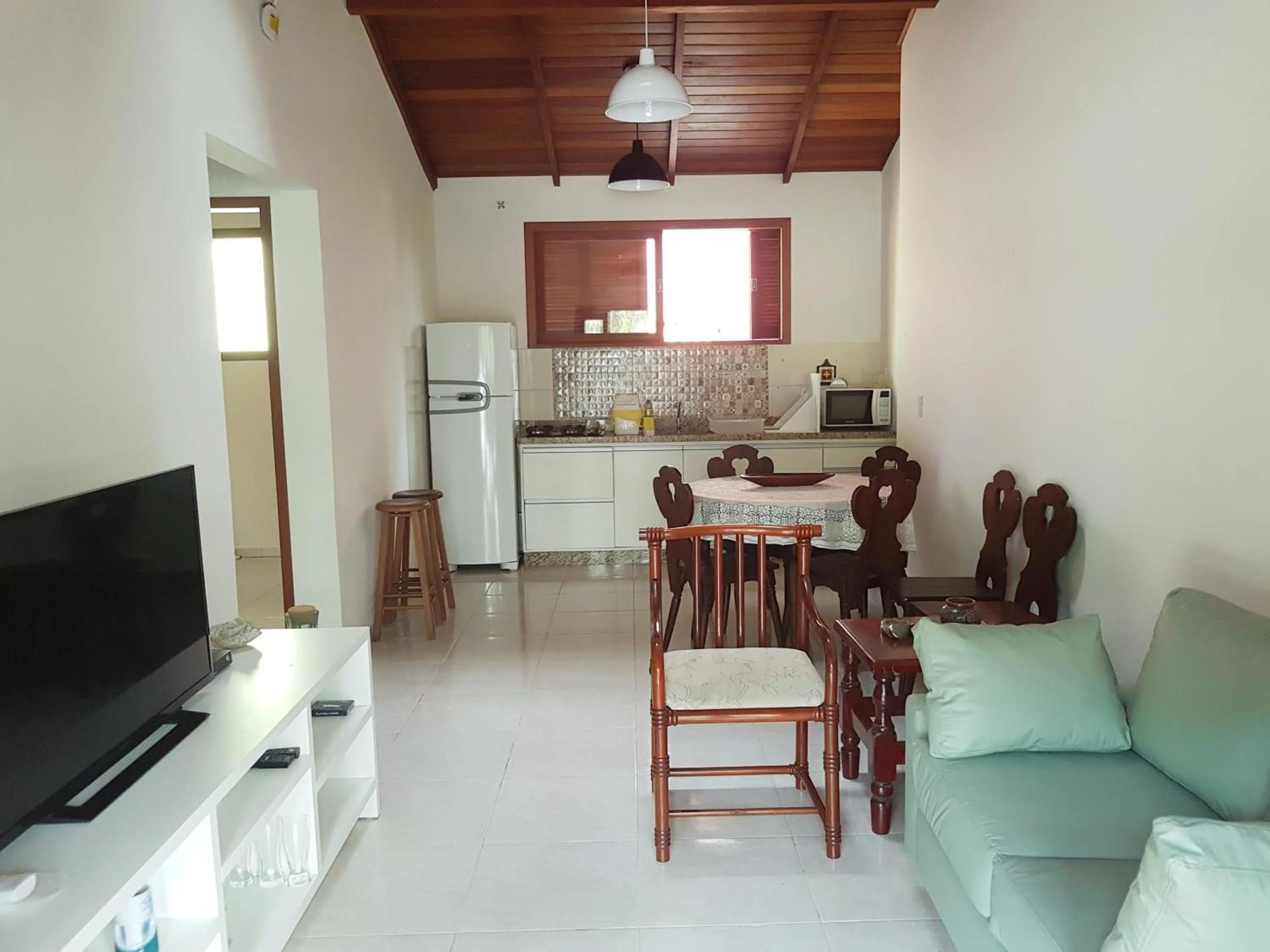 TV and multimedia in Vila Figueiredo das Donas