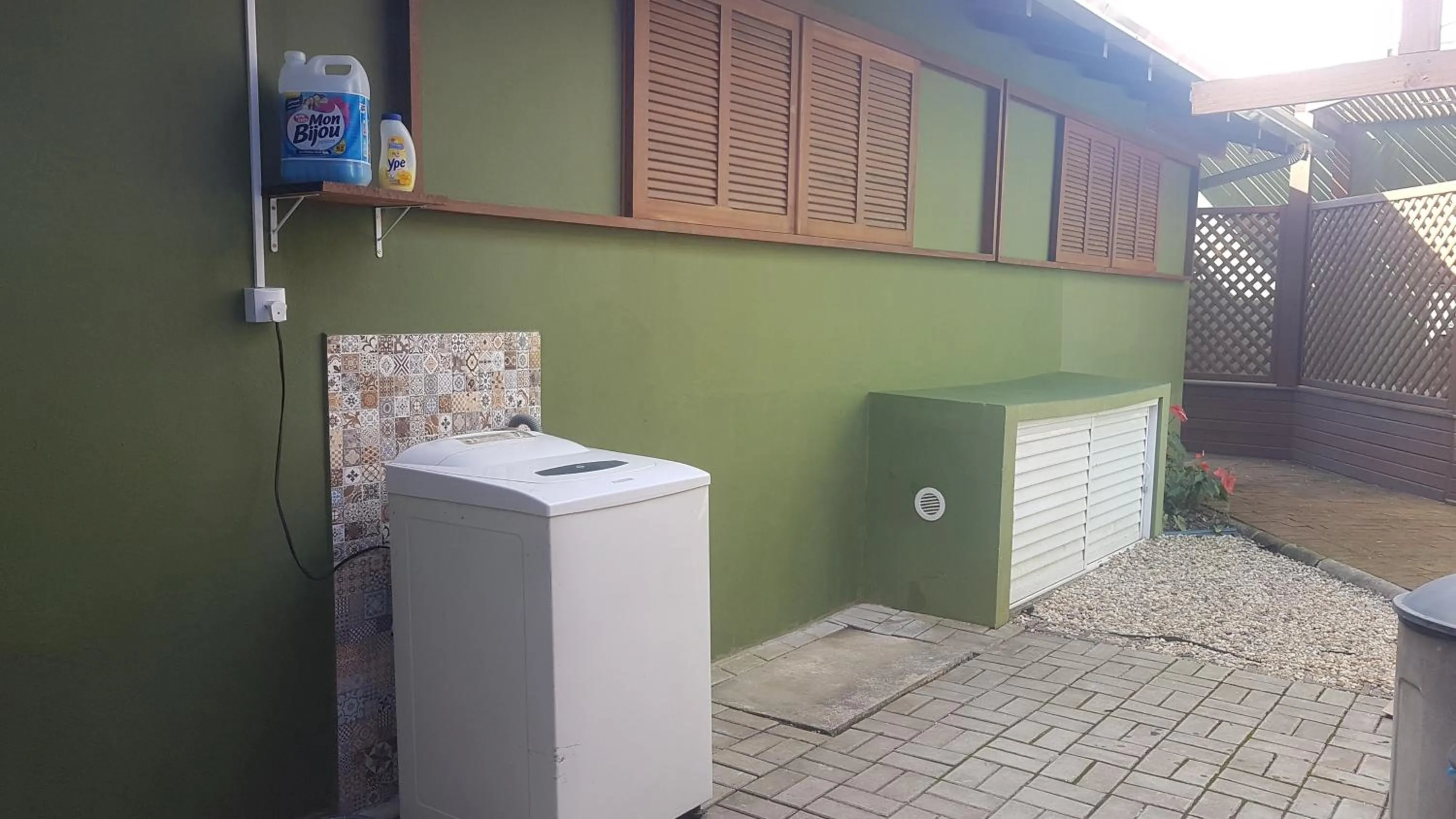 washing machine in Vila Figueiredo das Donas