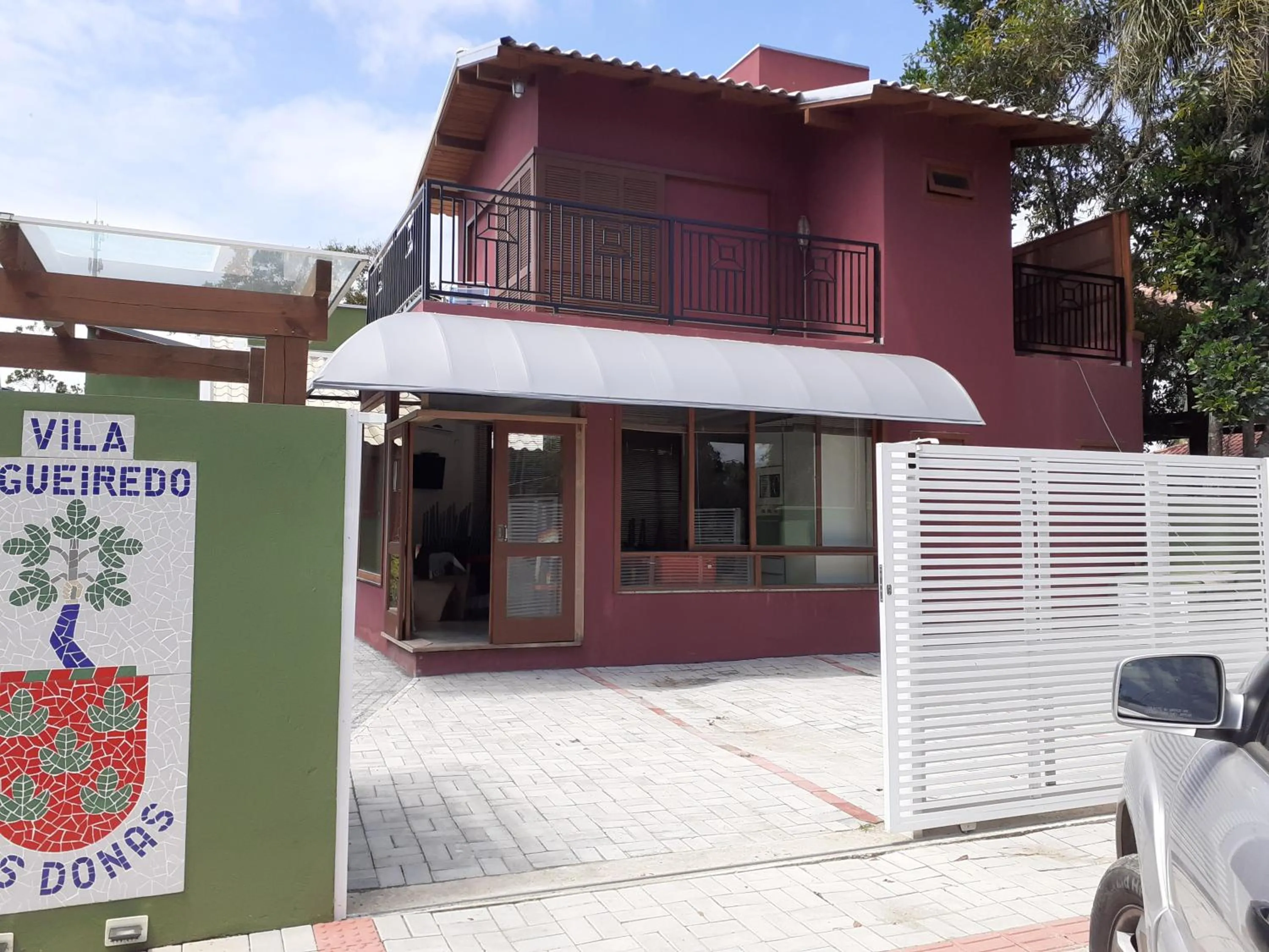 Property building in Vila Figueiredo das Donas