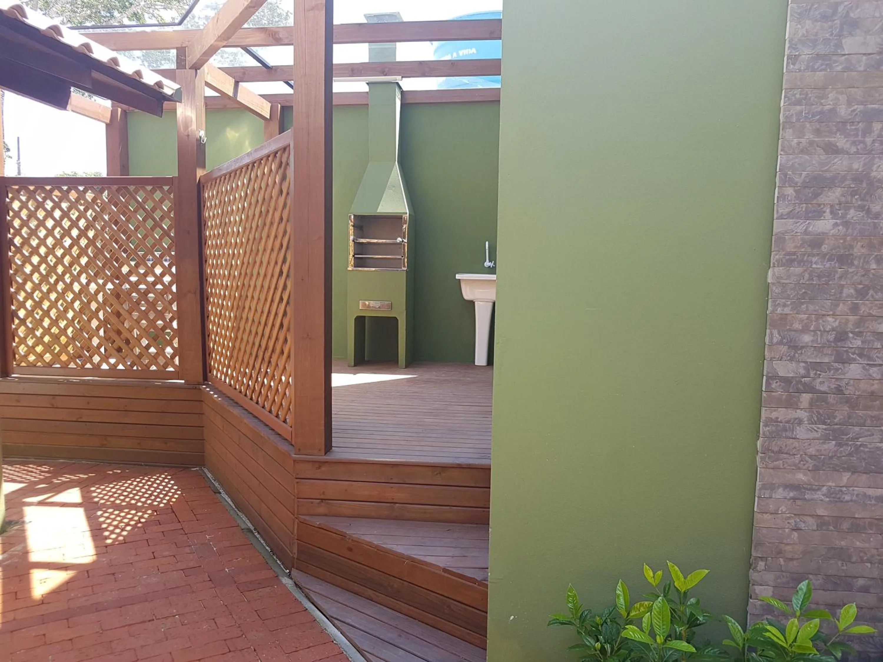 BBQ facilities in Vila Figueiredo das Donas