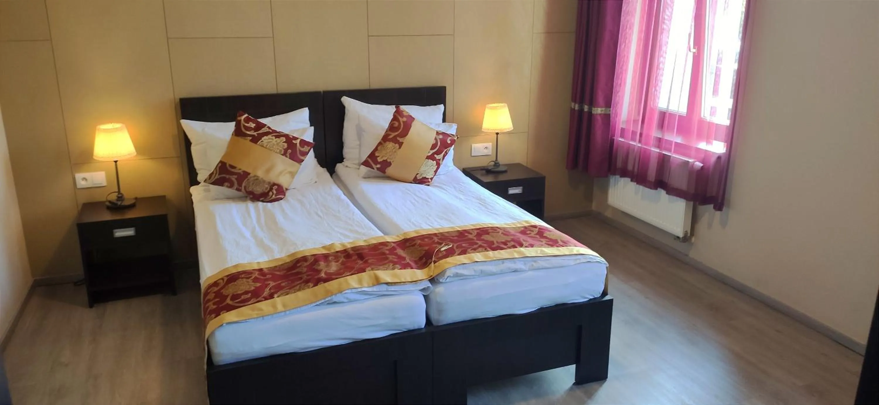 Bed in Sun-House Pension - ParkingFree Limited spaces-
