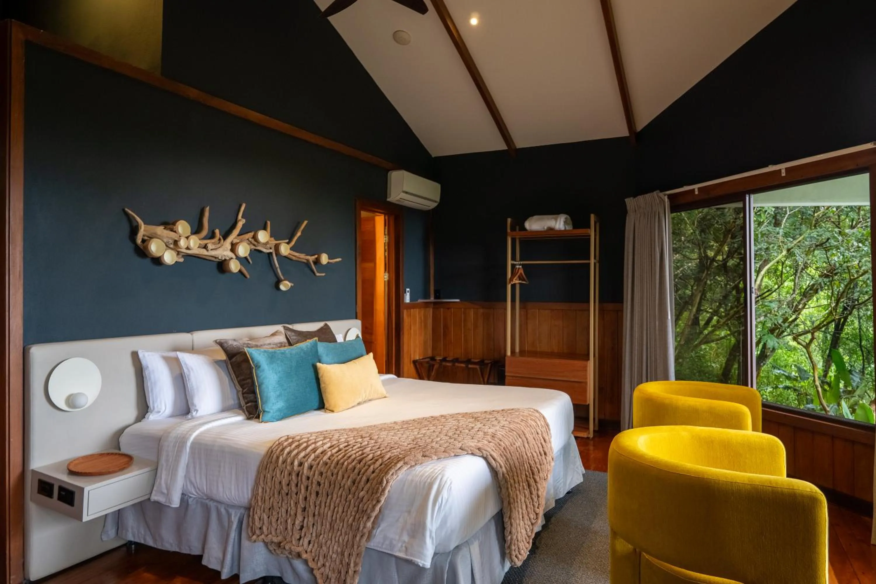 Bed in Koora Monteverde a Cloud Forest Hotel by Sandglass