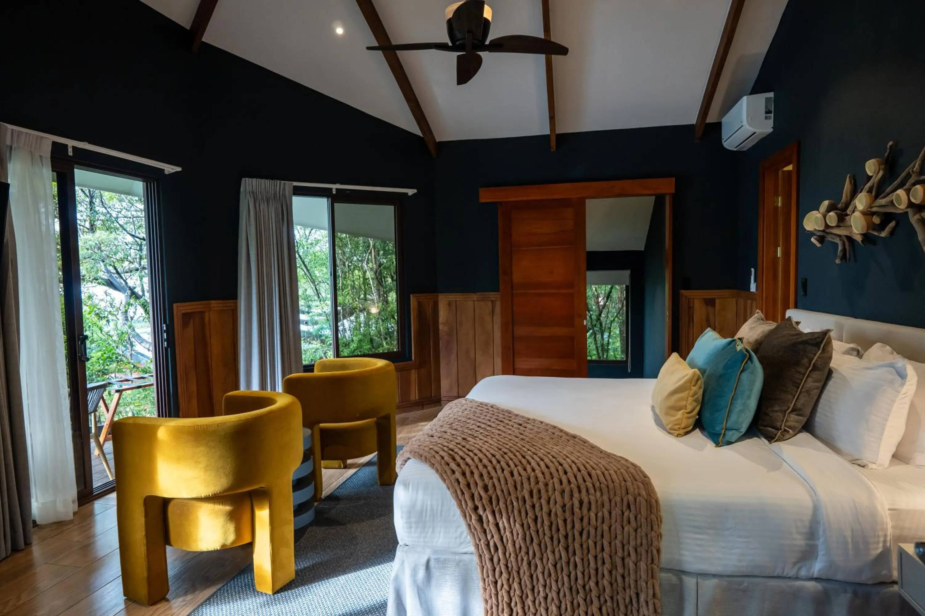 Bed in Koora Monteverde a Cloud Forest Hotel by Sandglass