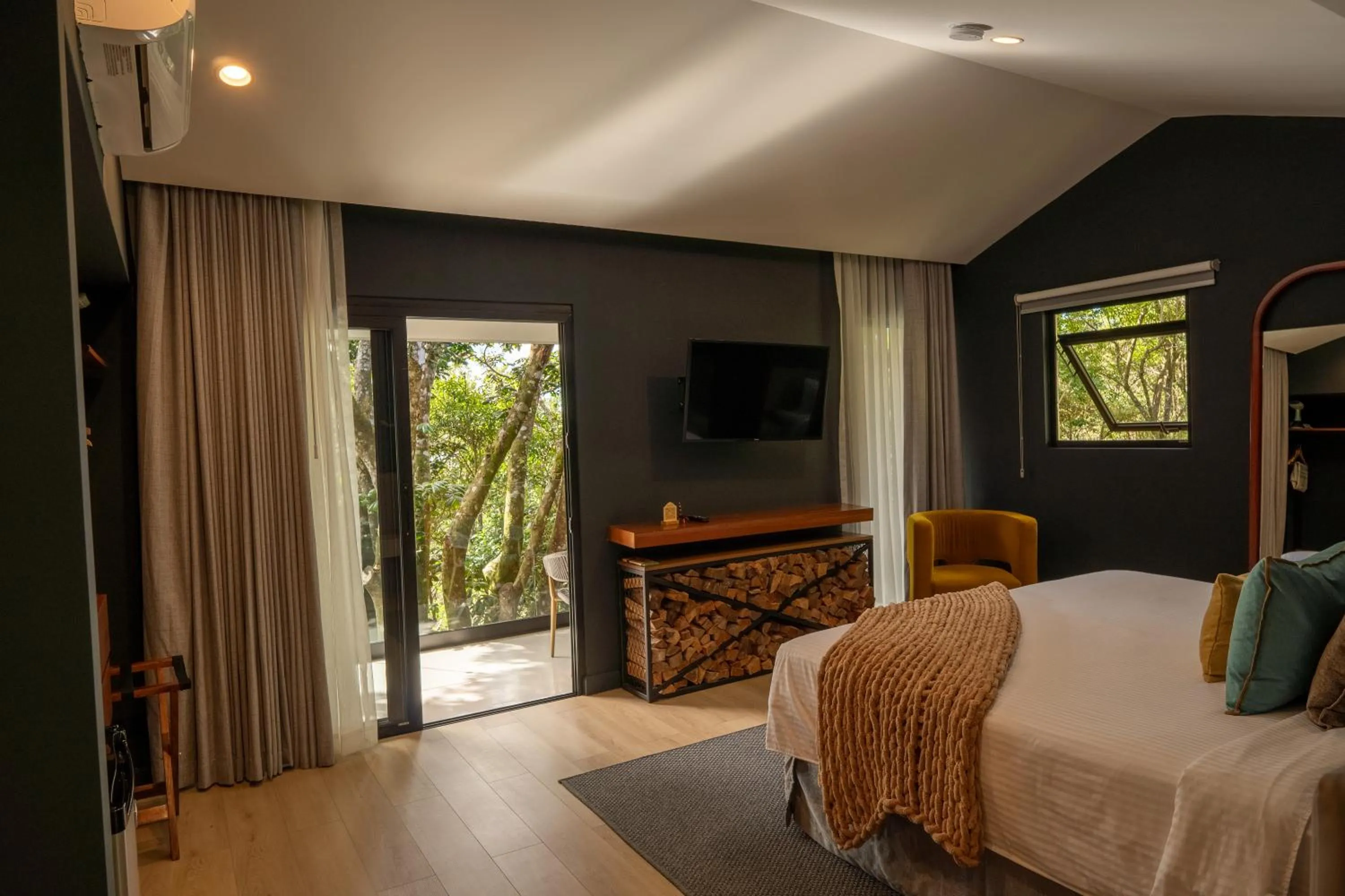 Bed in Koora Monteverde a Cloud Forest Hotel by Sandglass