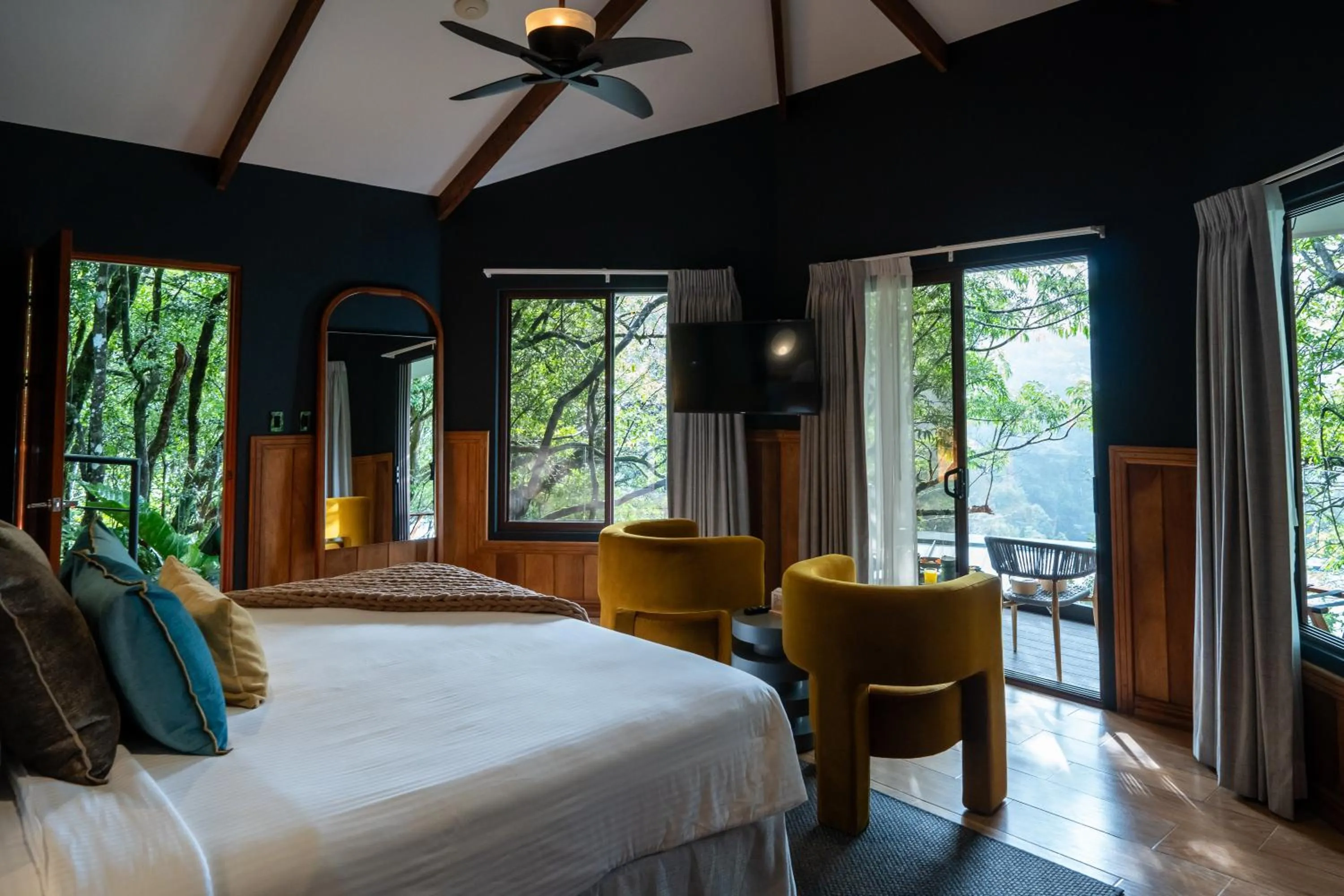 Bed in Koora Monteverde a Cloud Forest Hotel by Sandglass