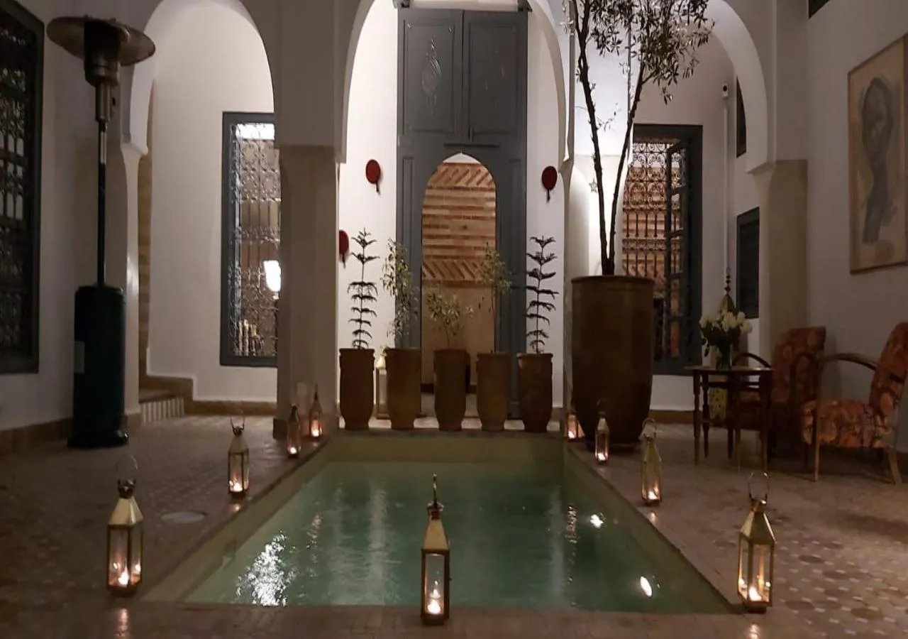 Swimming pool in Riad Magellan Yoga and Spa