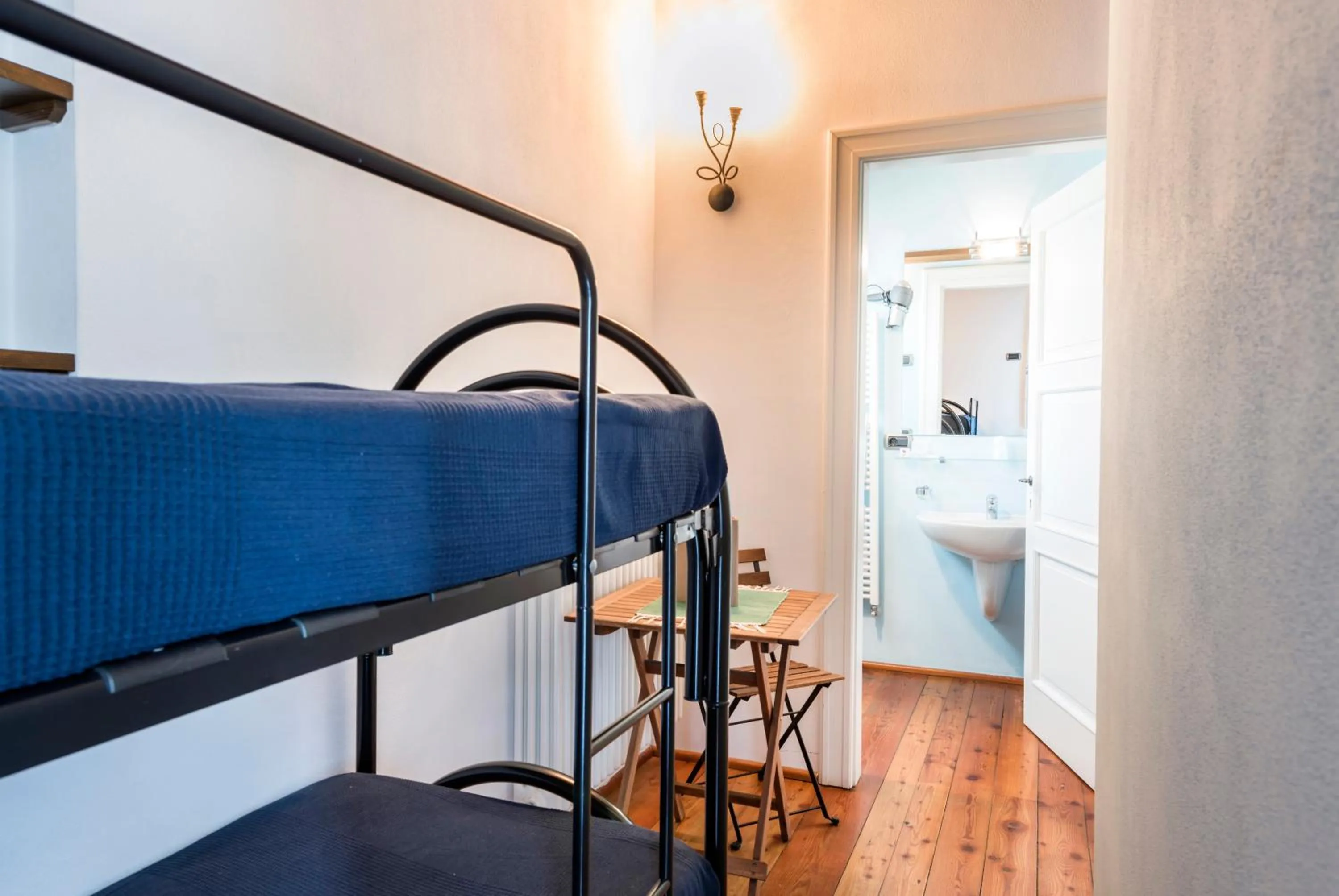 bunk bed, Bed in Agriturismo Cà Del Lago