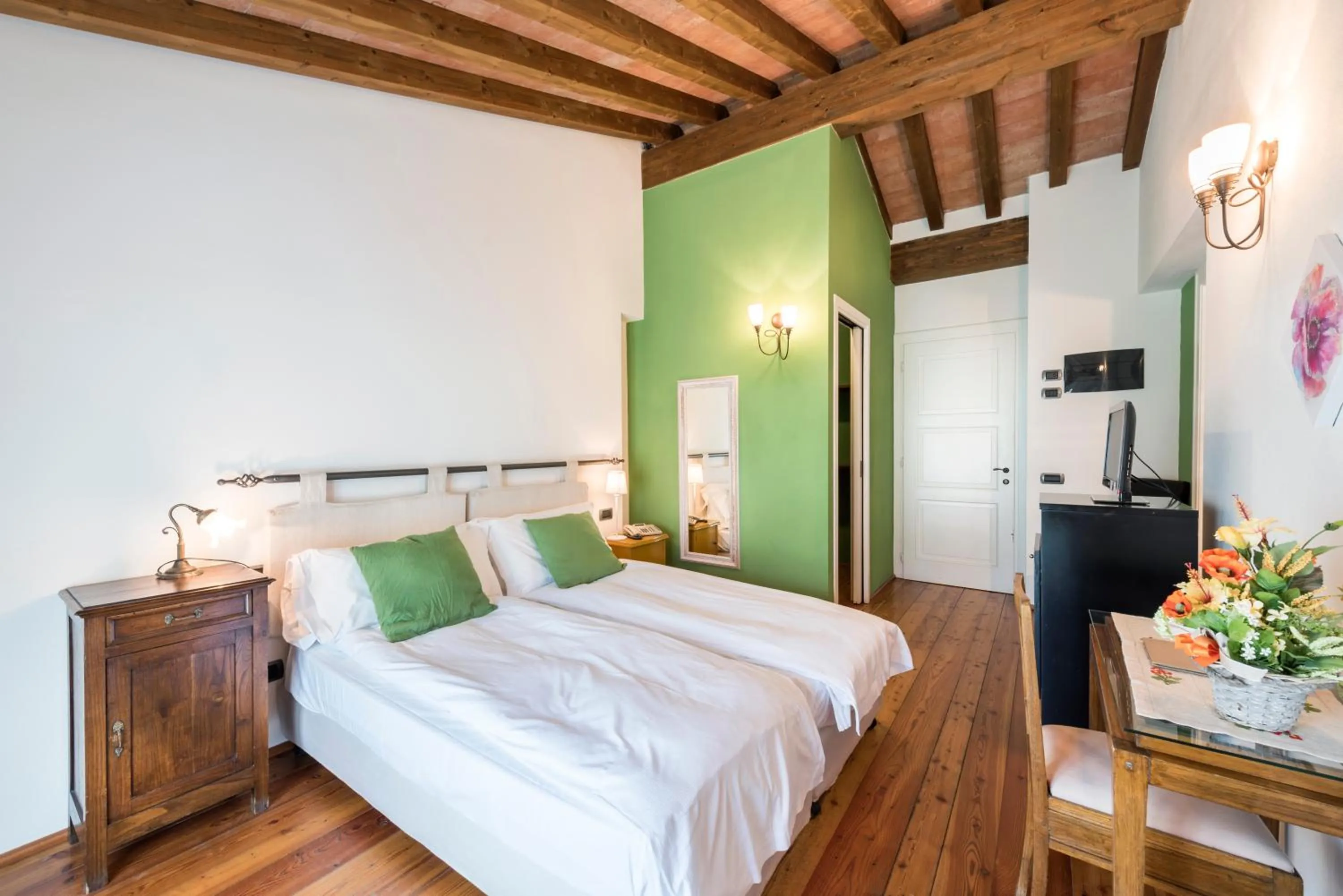 TV and multimedia, Bed in Agriturismo Cà Del Lago