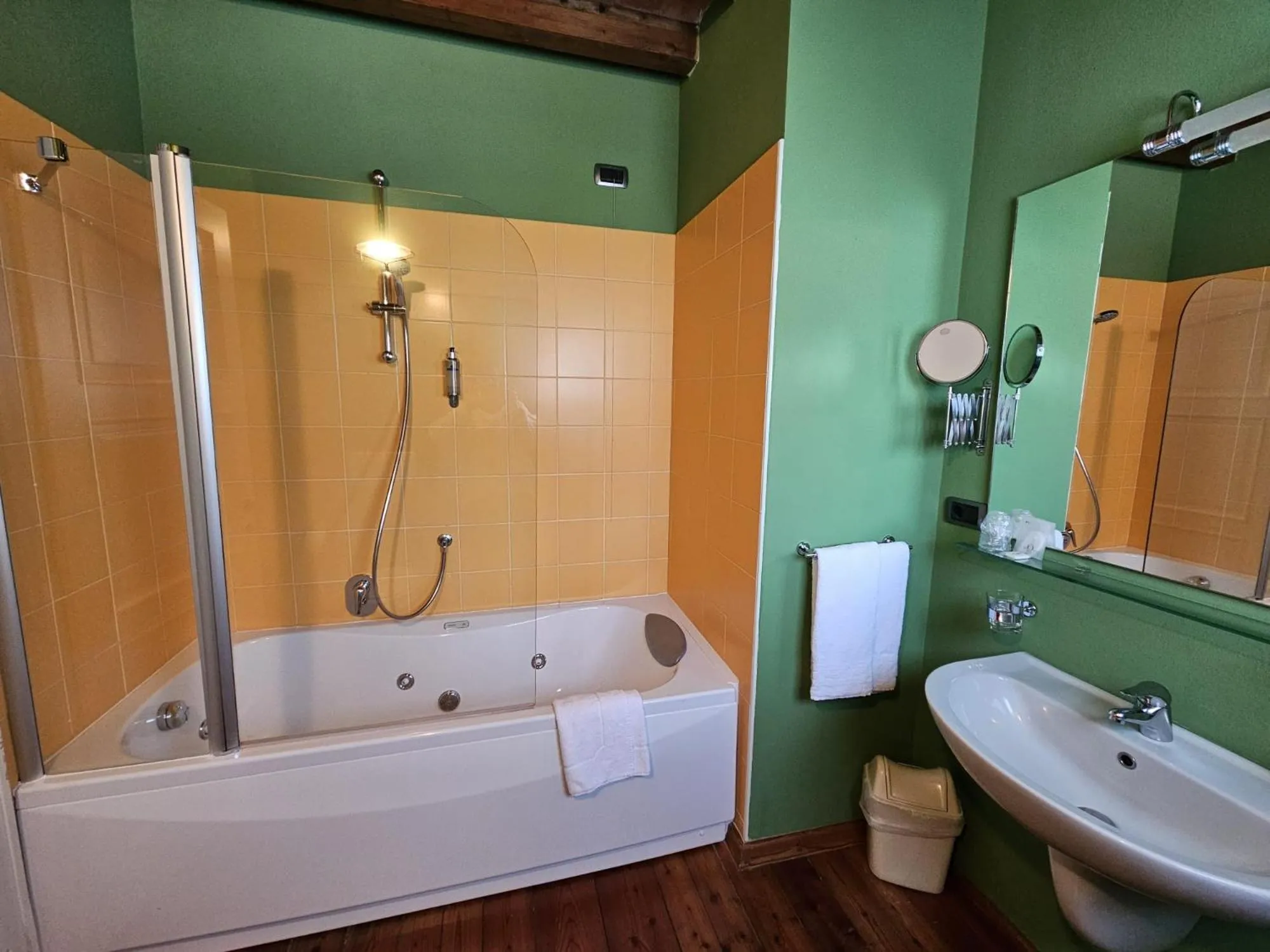 Bathroom in Agriturismo Cà Del Lago