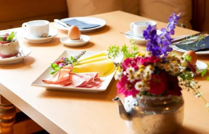 Breakfast in Gasthof zur Post Oberwirt