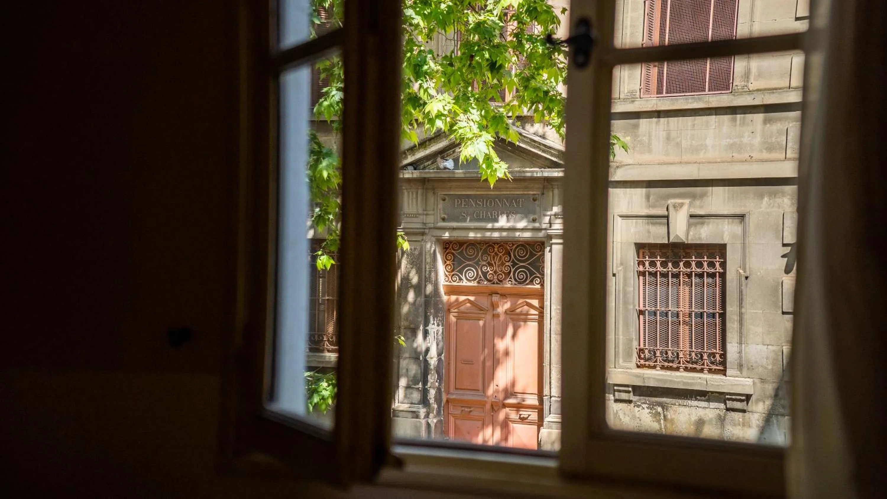 City view in Hôtel Amphithéâtre