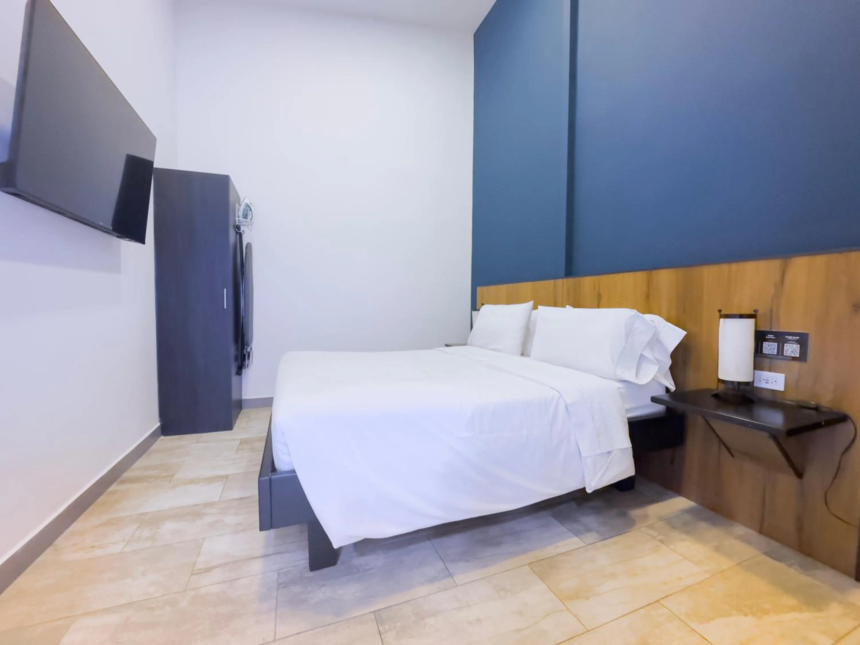 Bed in Provenza Lofts