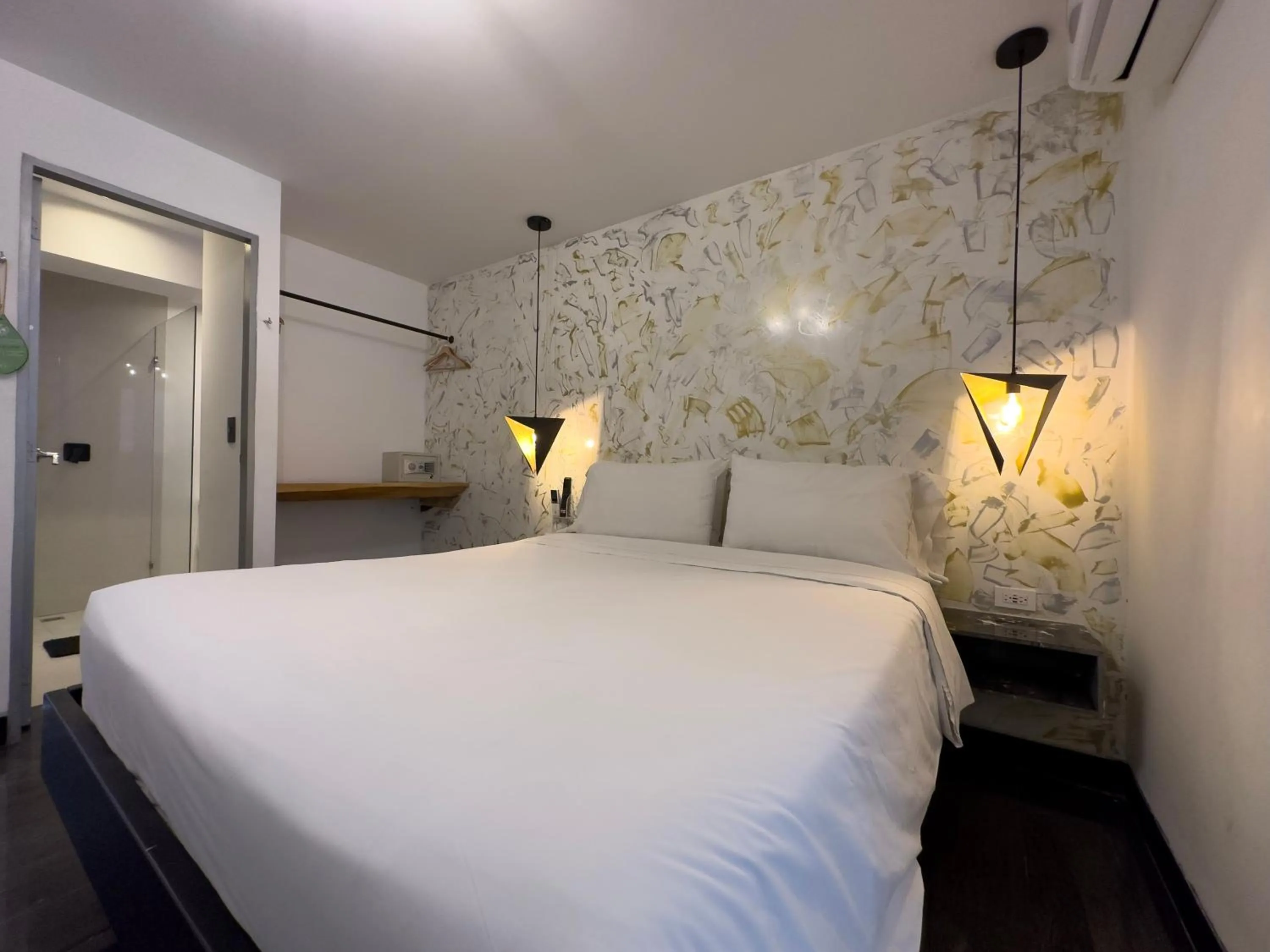 Bed in Provenza Lofts