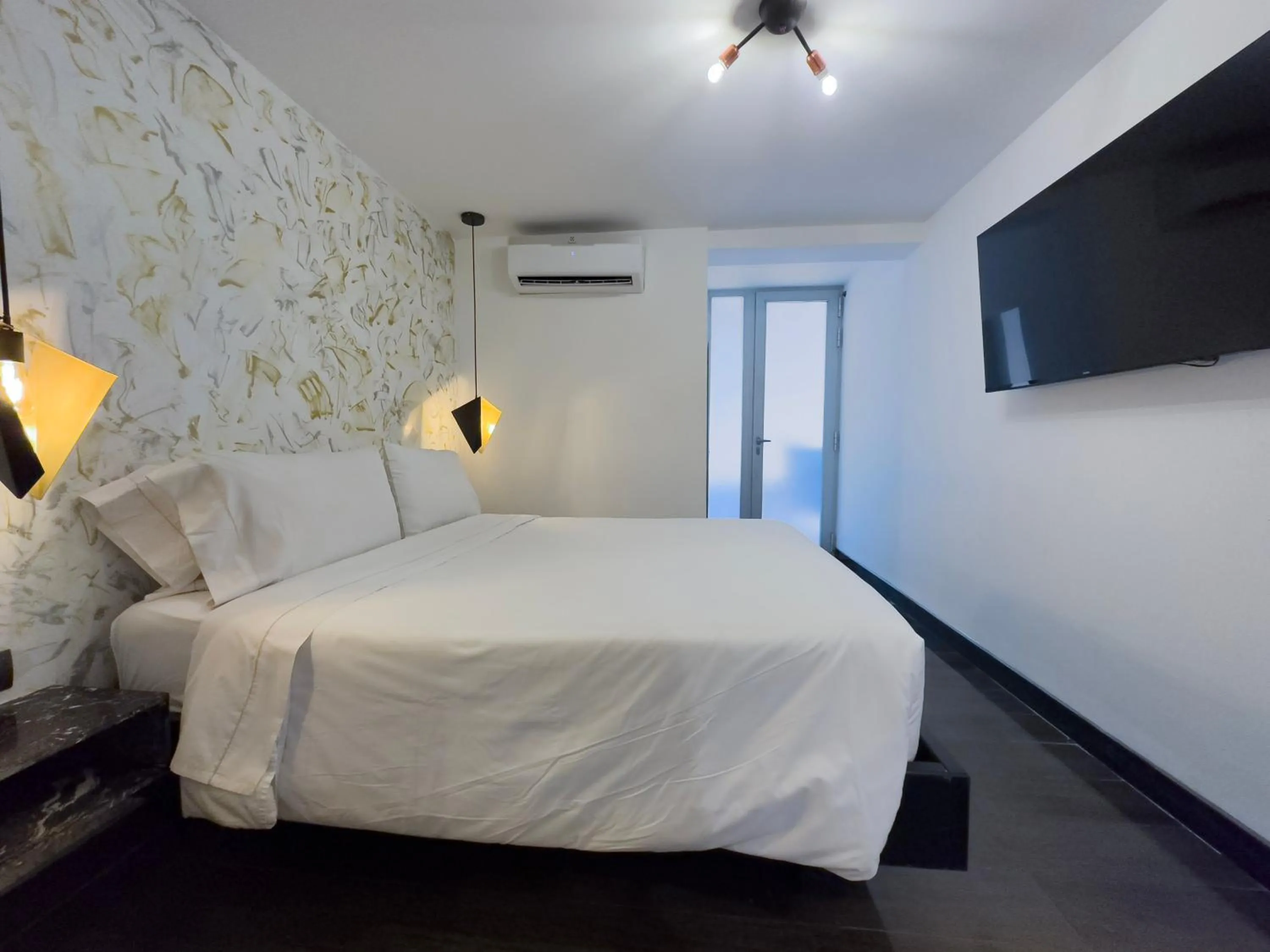 Bed in Provenza Lofts