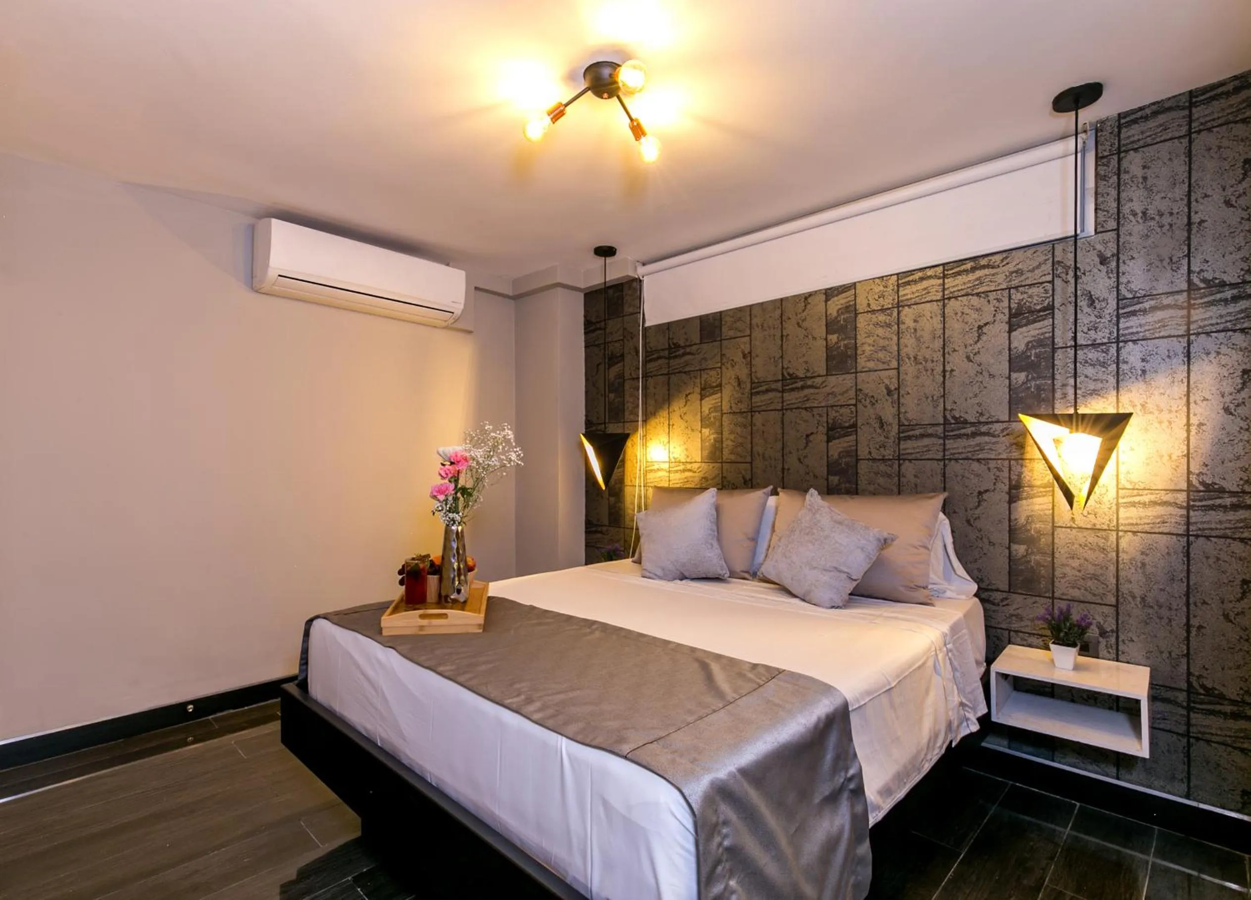 Bed in Provenza Lofts