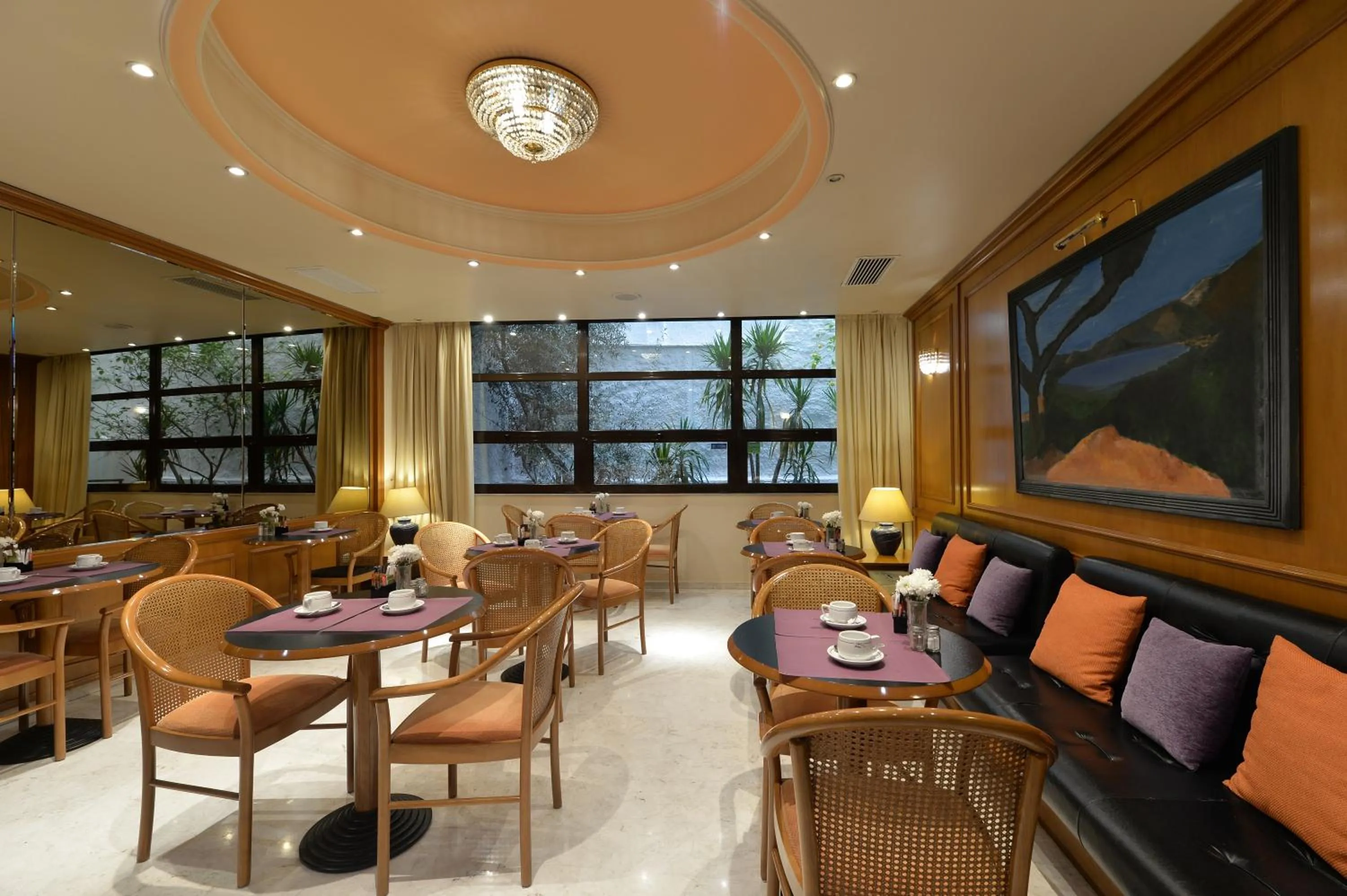 Breakfast in Victory Inn Hotel