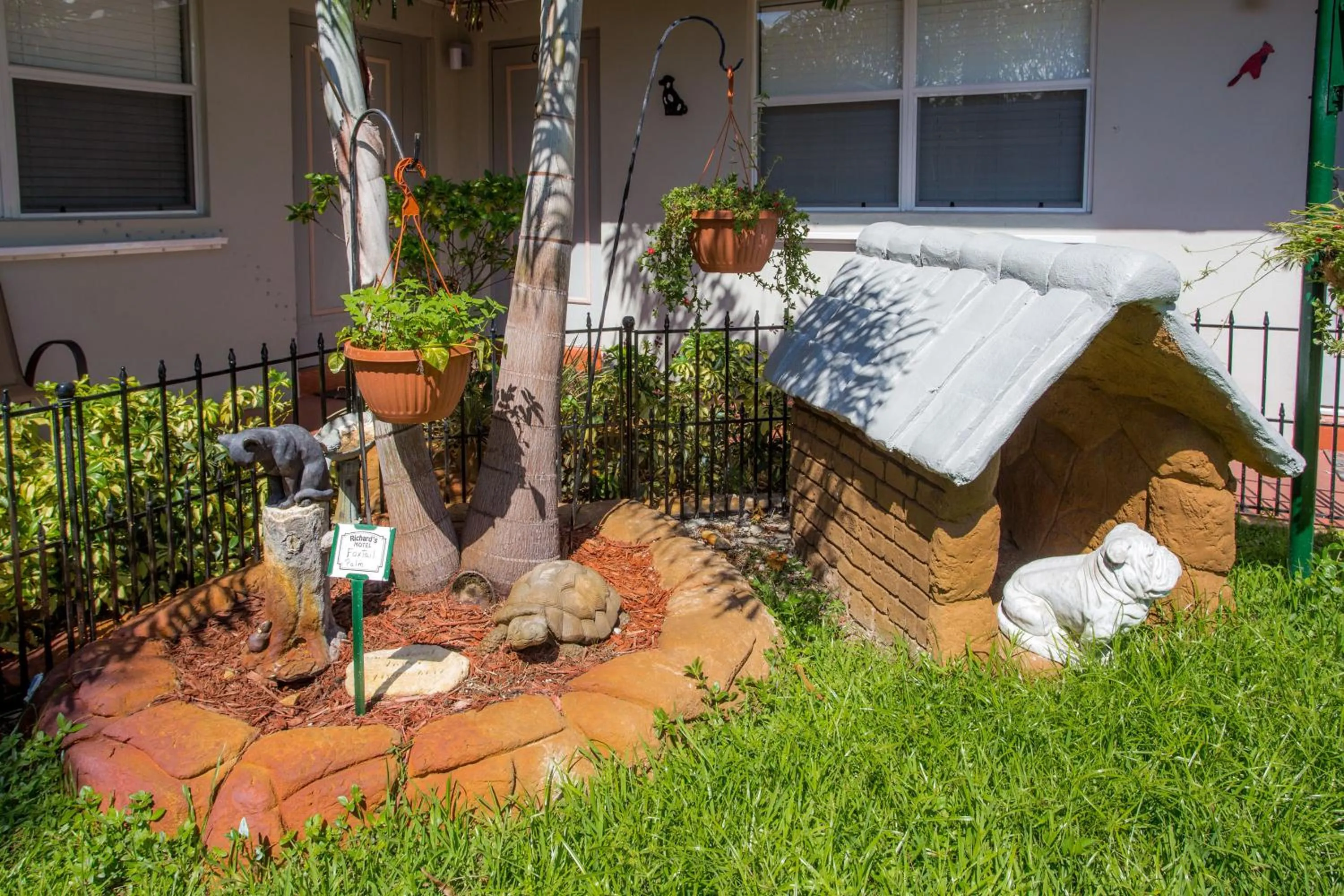 Day in Richard's Pet Friendly Motel