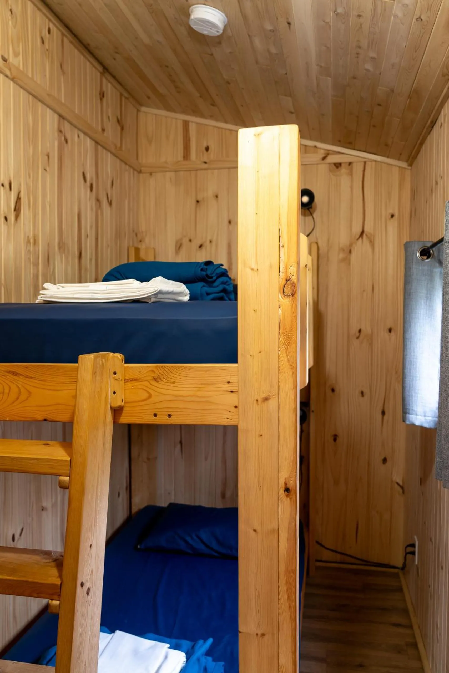 Bedroom, Bed in Auberge/Chalet Griffon Aventure