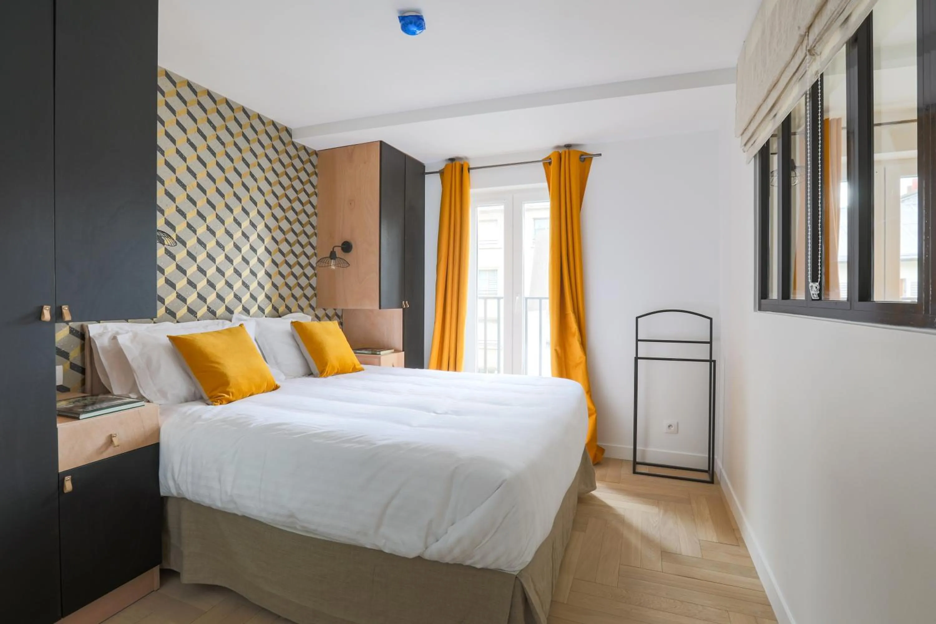 Photo of the whole room, Bed in LE MATISSIA