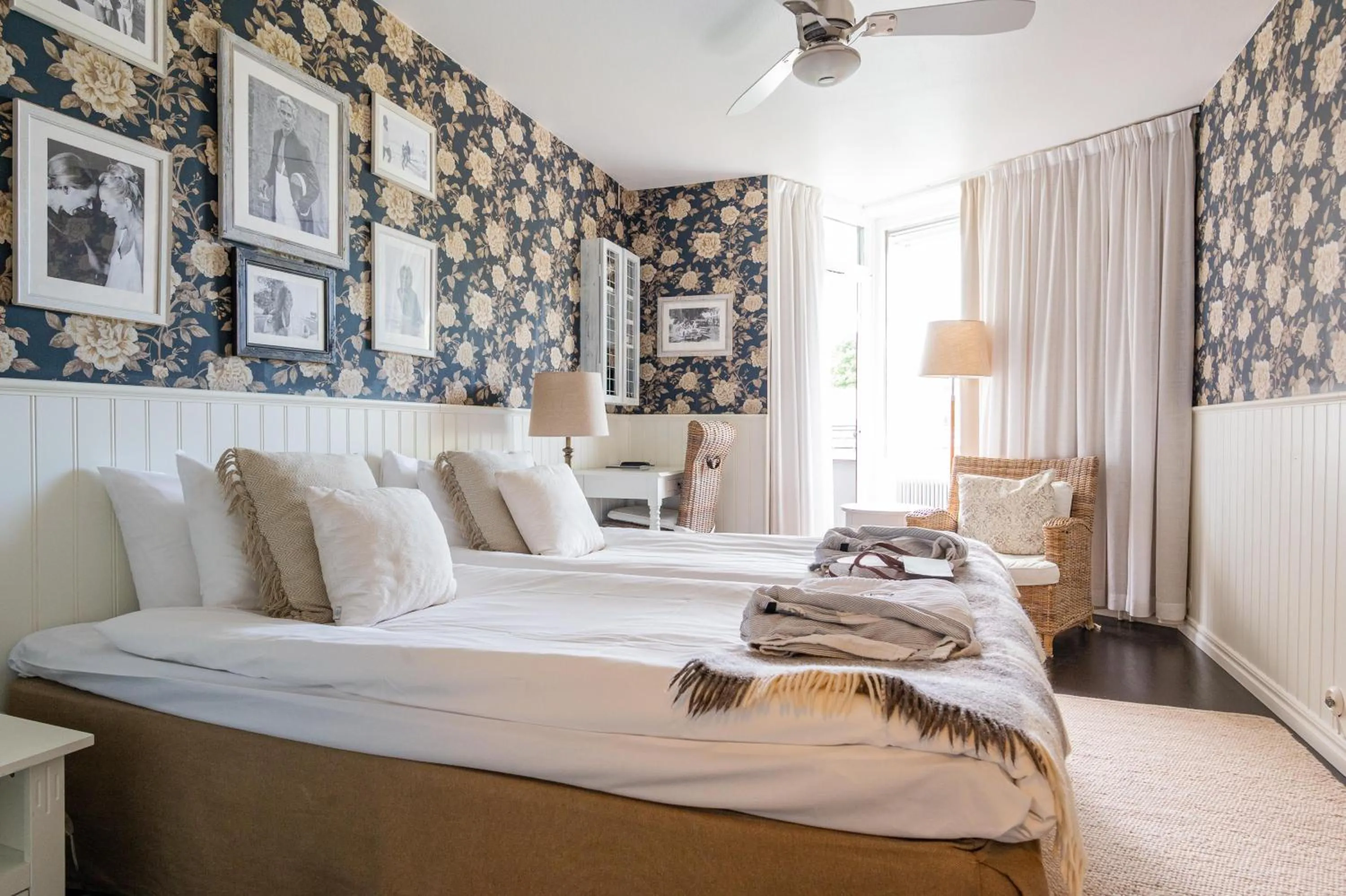 Photo of the whole room, Bed in Ystad Saltsjöbad