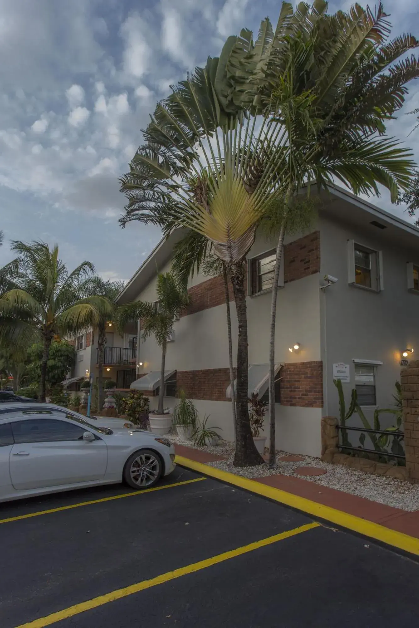 Facade/entrance in Richard's Motel Studios Facade/entrance in Richard's Motel Studios