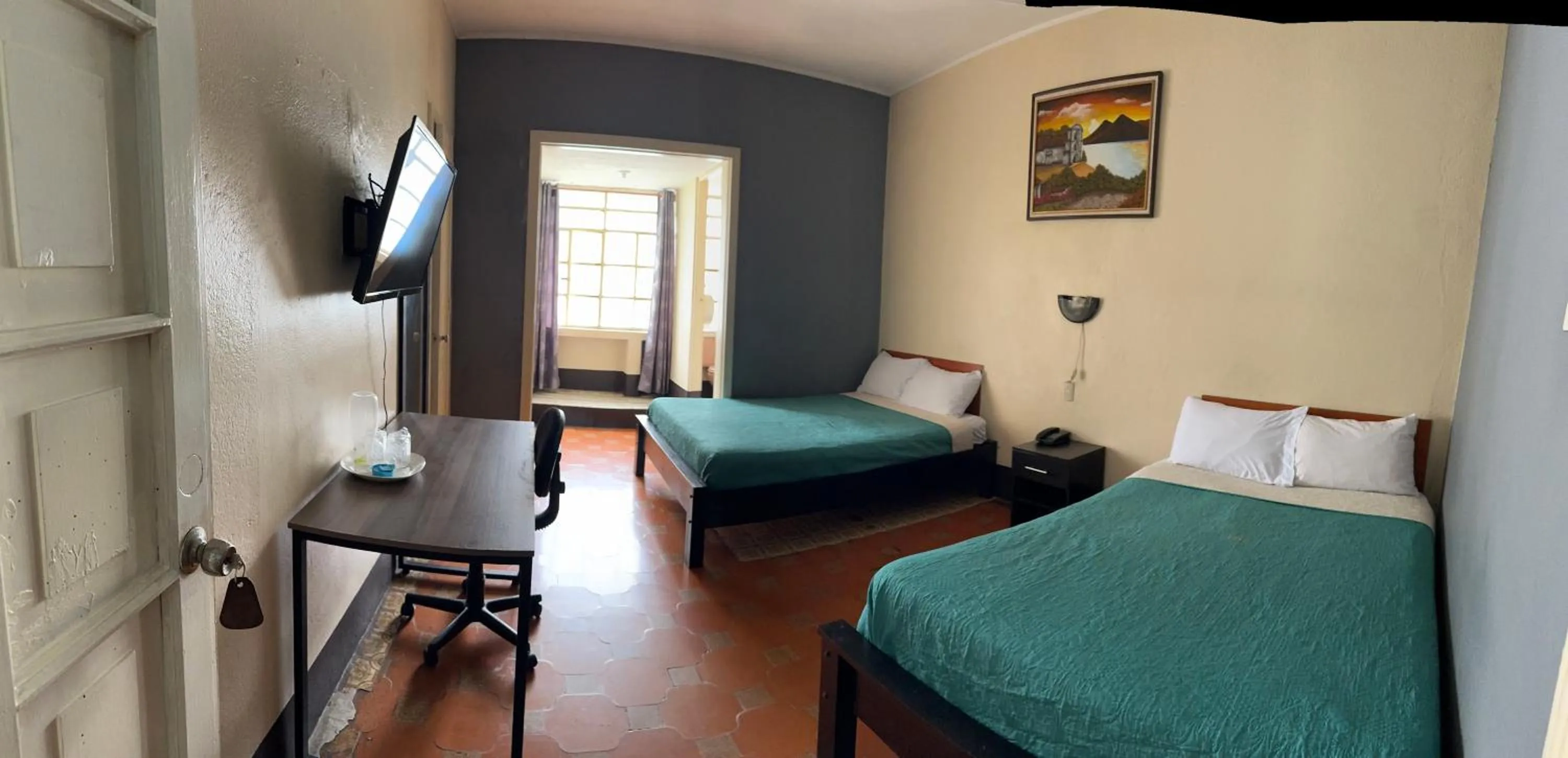 Photo of the whole room, Bed in Hotel Mayesstic