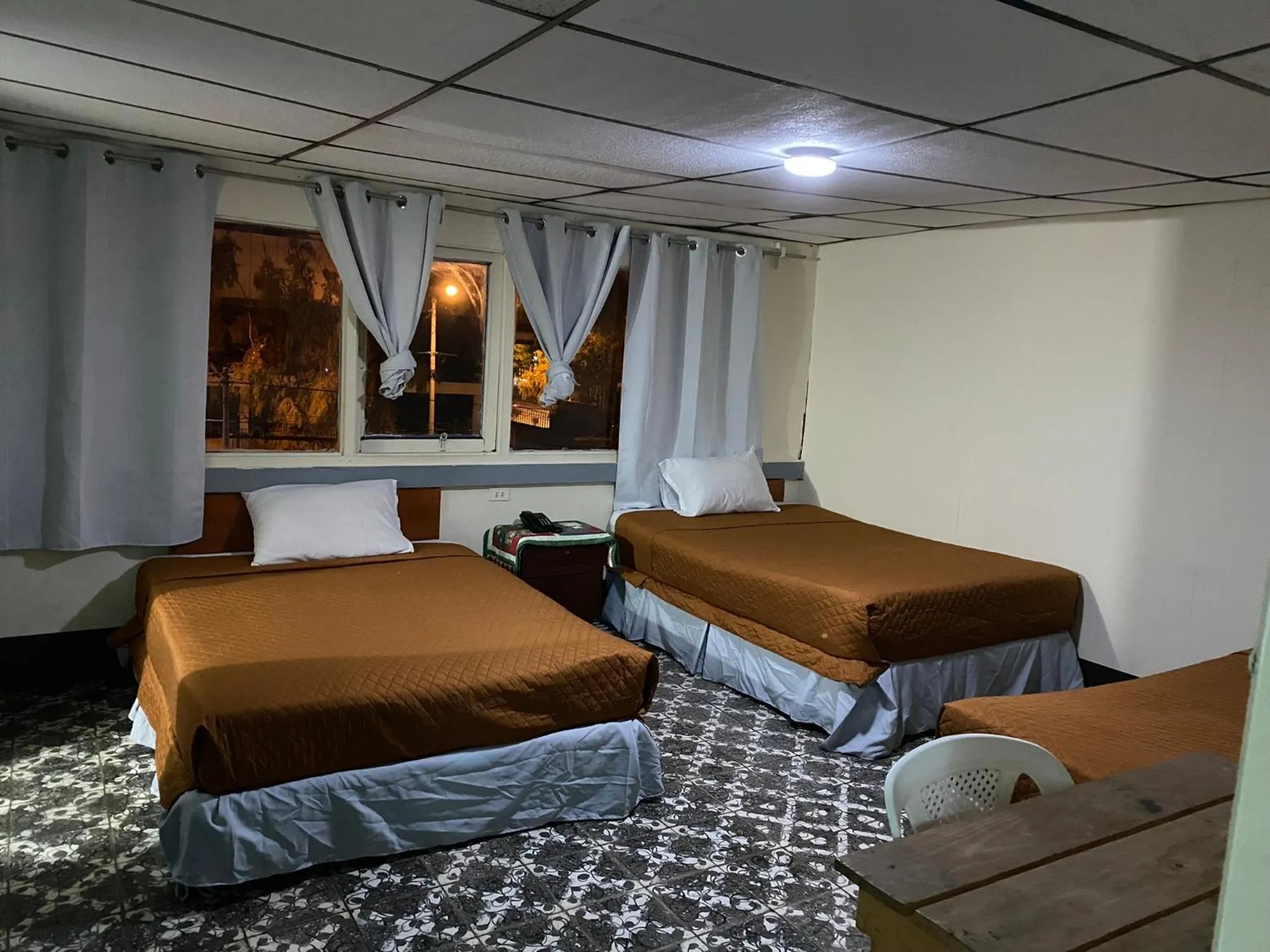 Photo of the whole room, Bed in Hotel Mayesstic