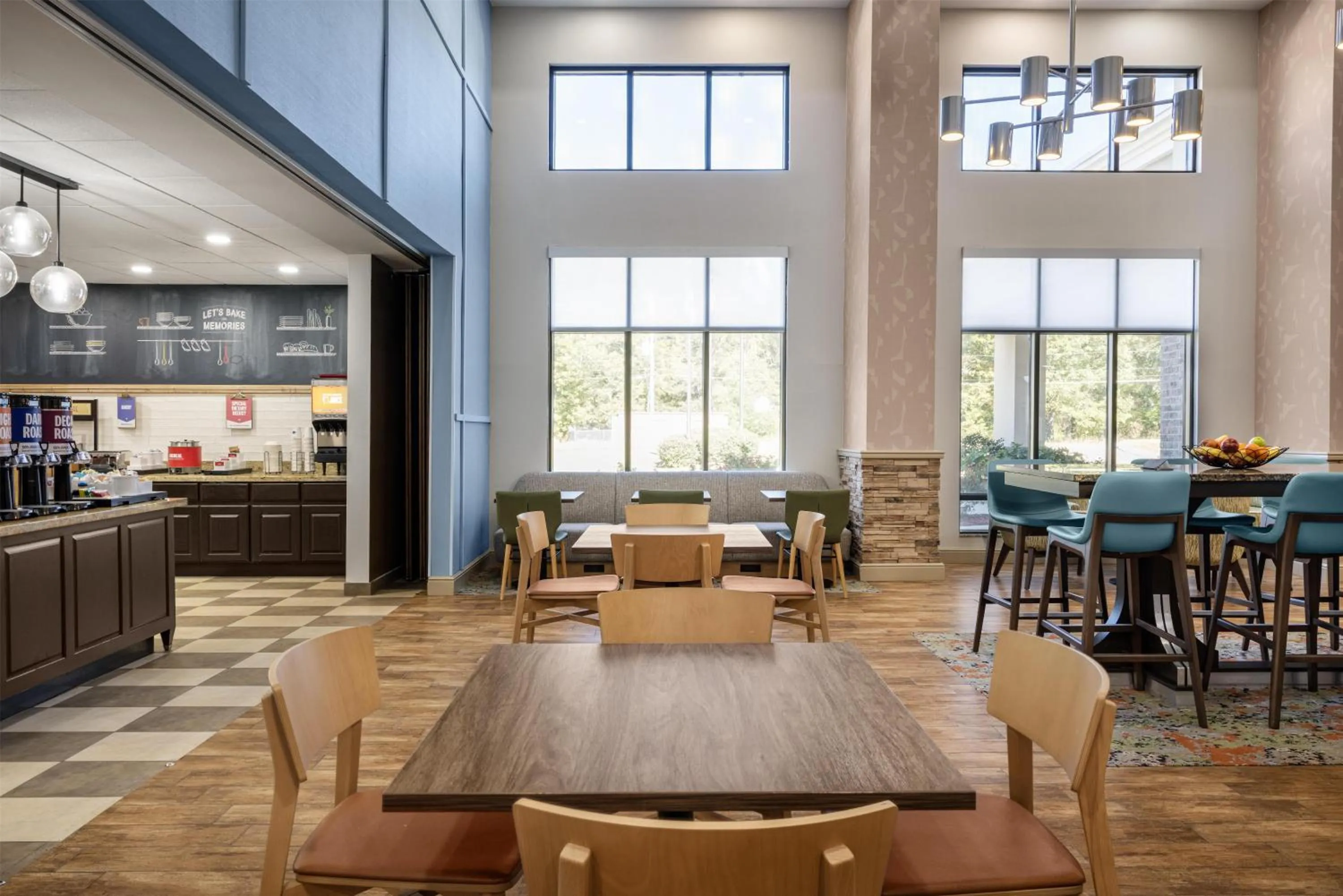 Breakfast in Hampton Inn and Suites Hope