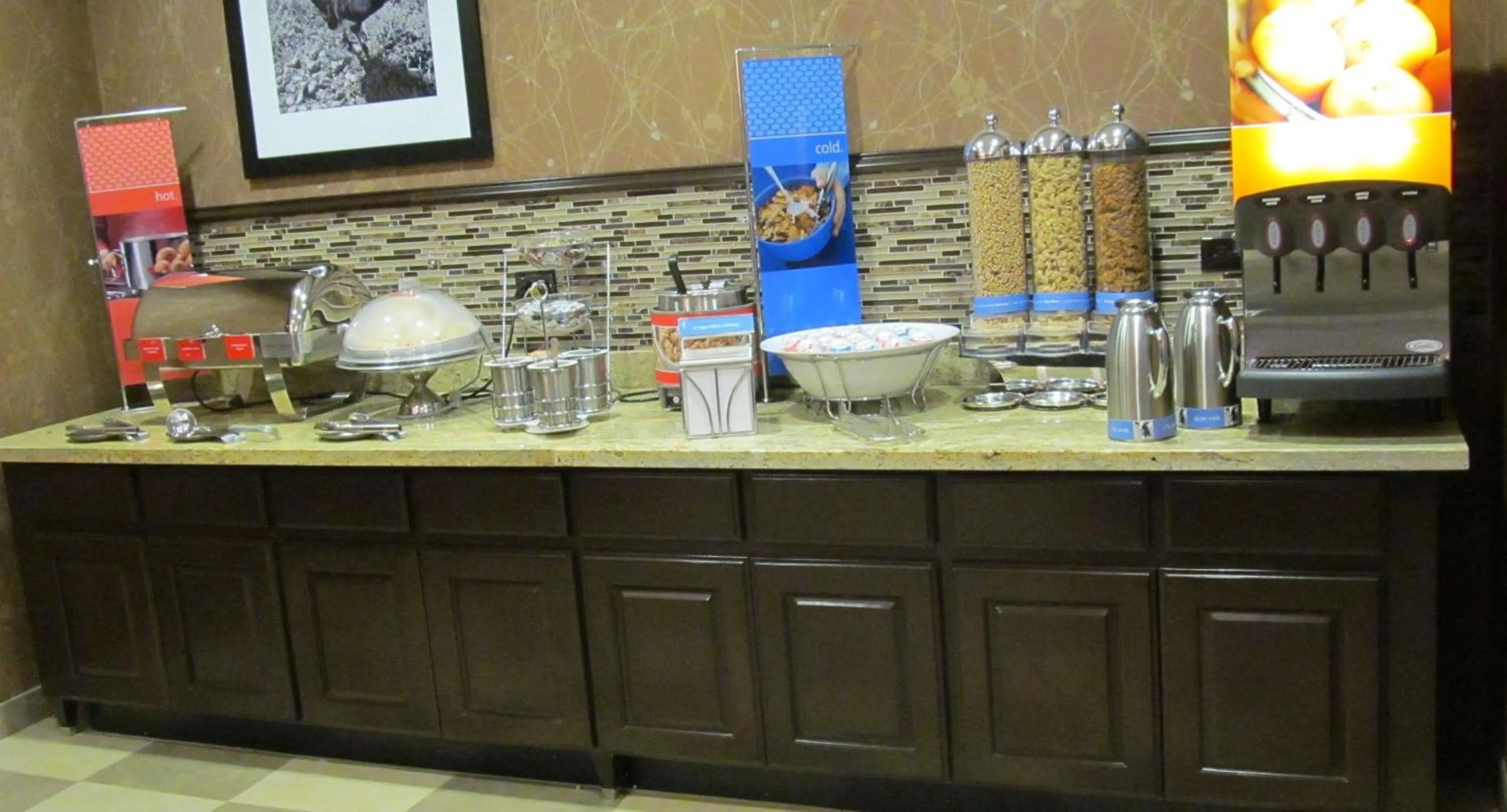 Dining area in Hampton Inn and Suites Hope