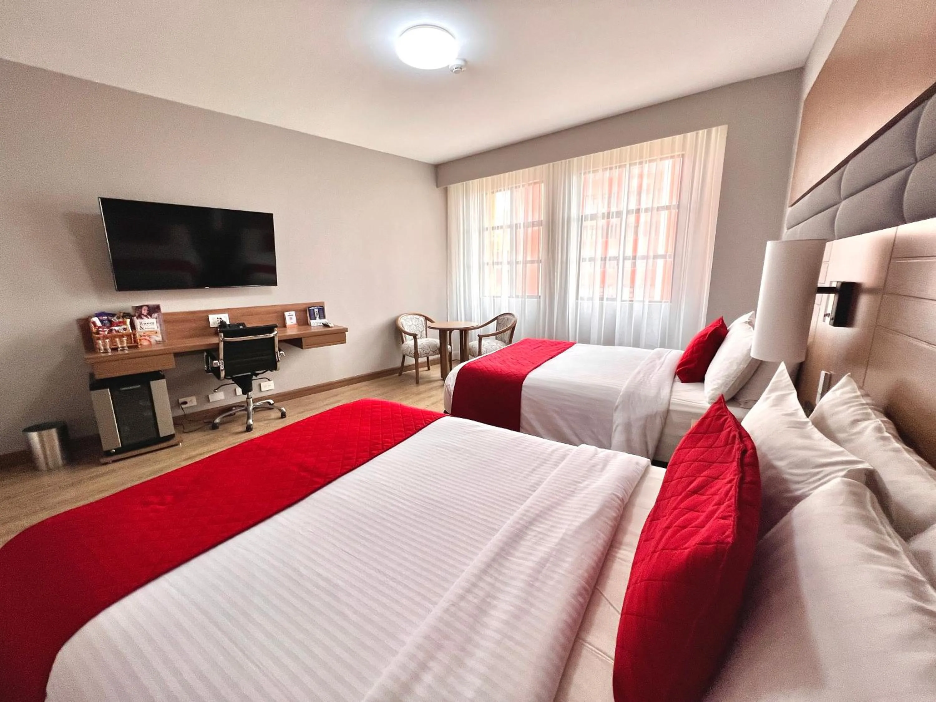 Photo of the whole room, Bed in Hotel Dann Carlton Cali