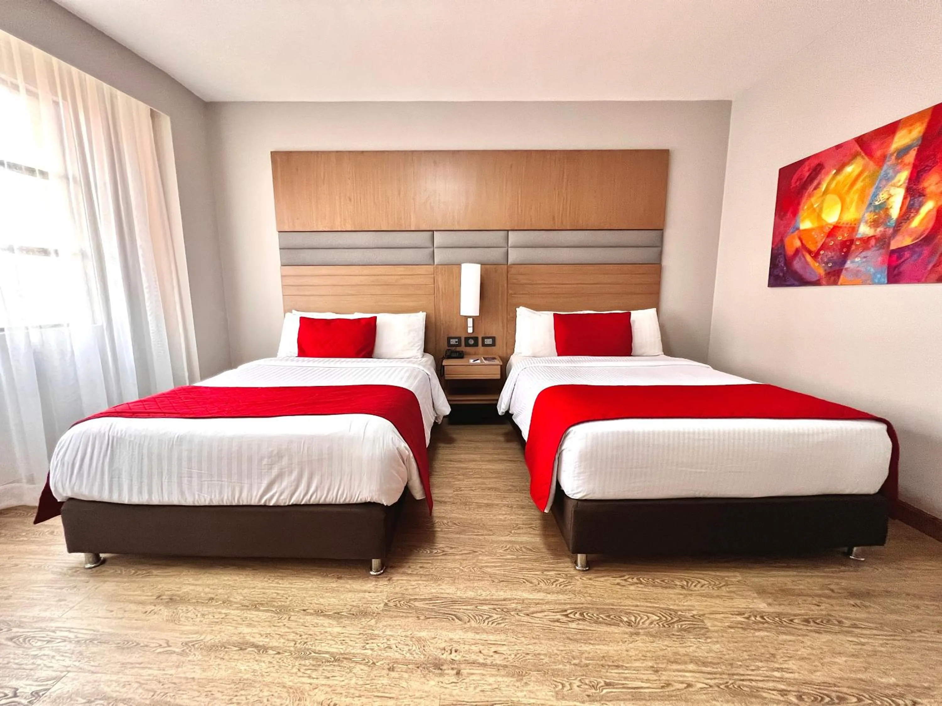 Photo of the whole room, Bed in Hotel Dann Carlton Cali