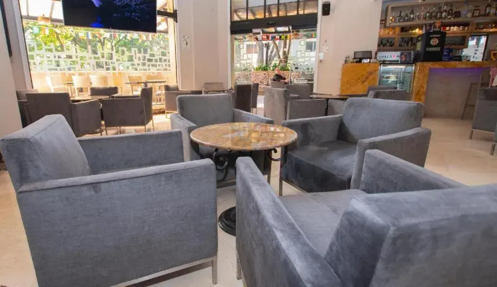 Lounge or bar in Hotel Dann Cali Lounge or bar in Hotel Dann Cali