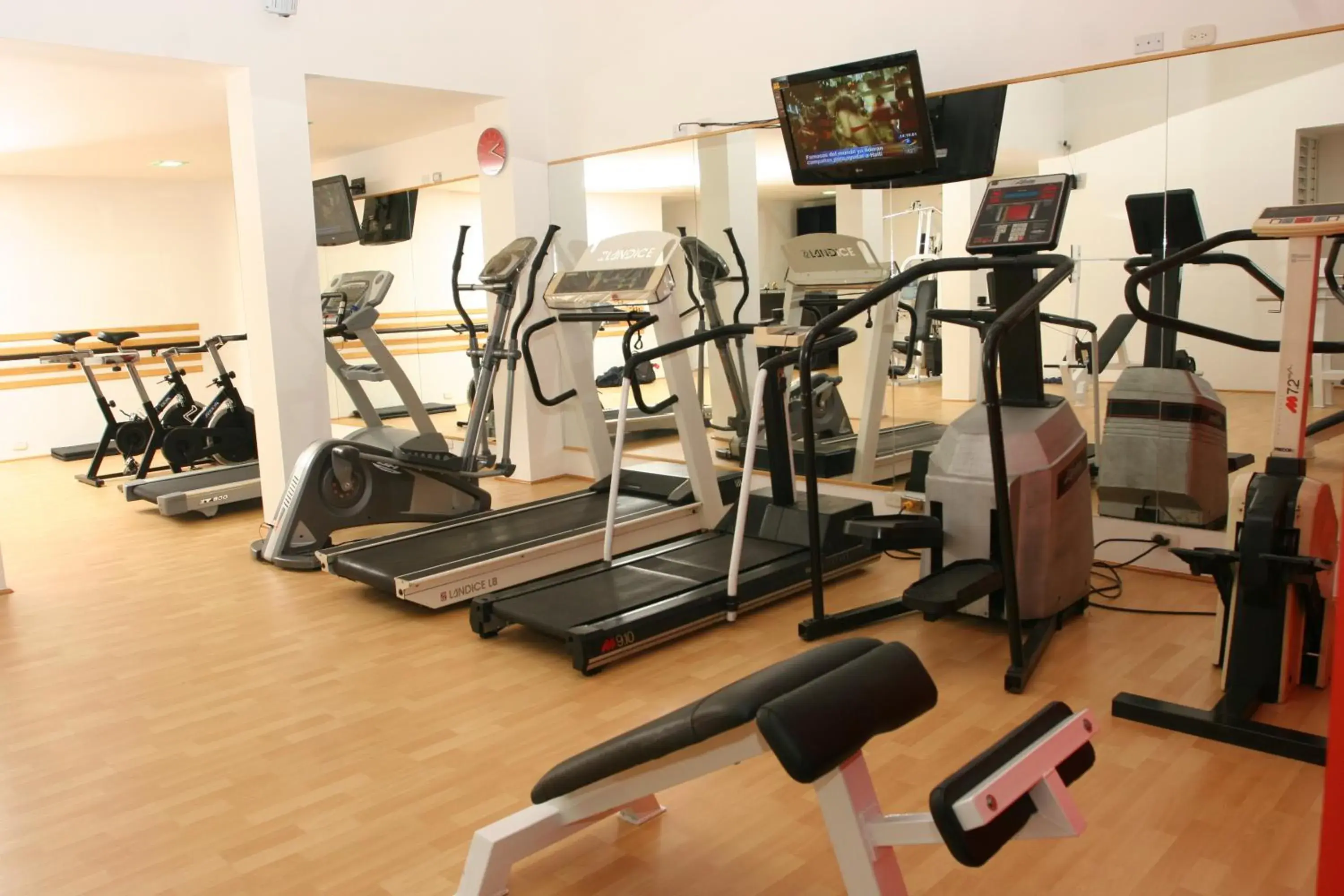 Fitness centre/facilities in Hotel Dann Cali Fitness centre/facilities in Hotel Dann Cali