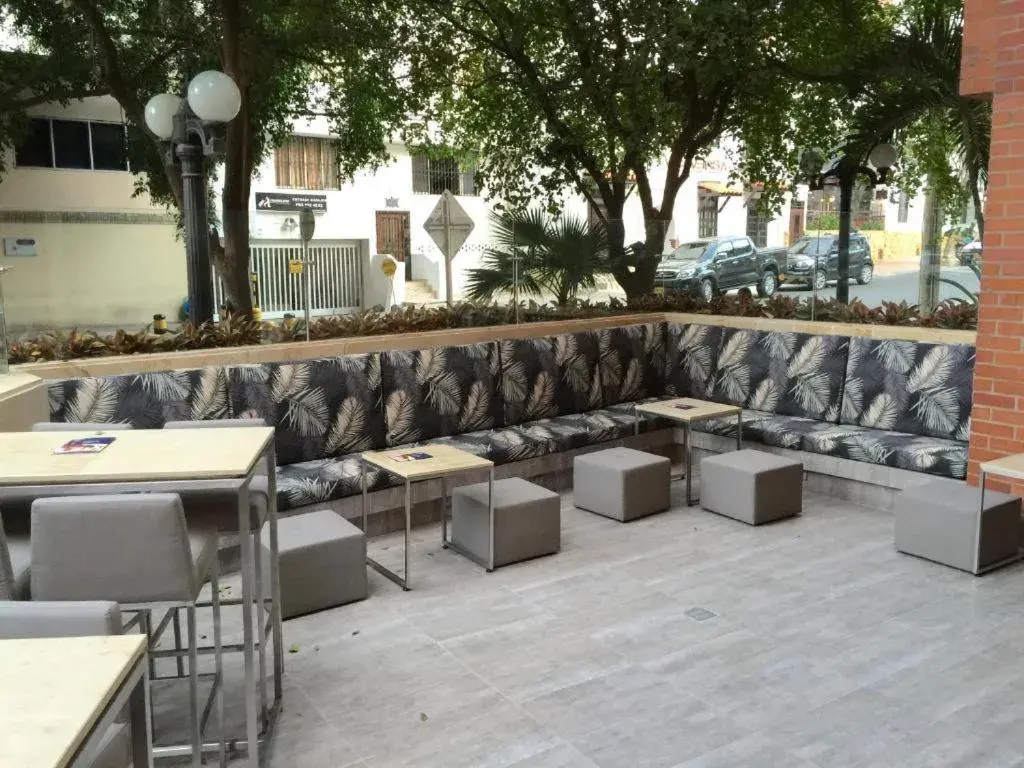 Lounge or bar in Hotel Dann Cali Lounge or bar in Hotel Dann Cali