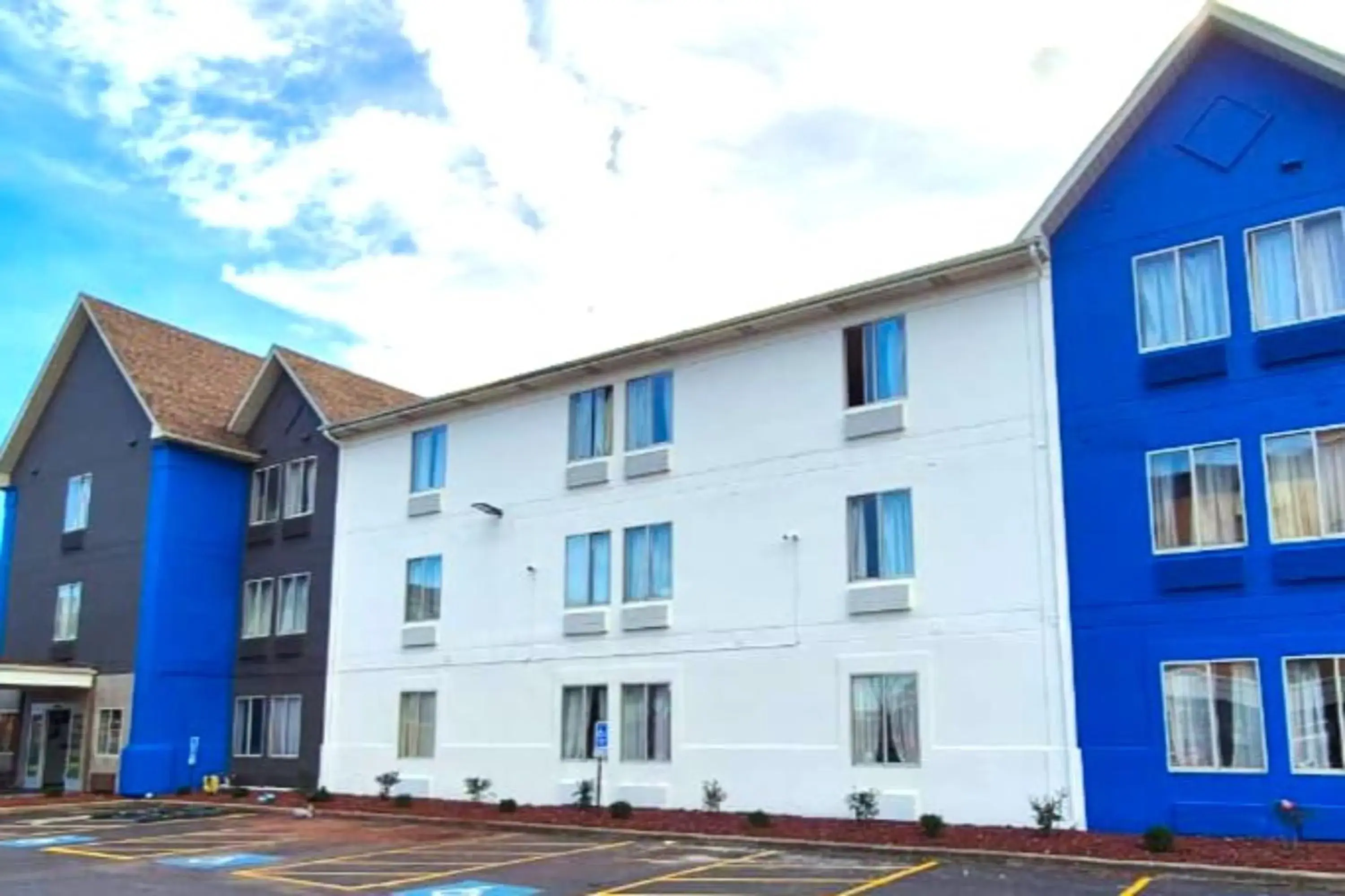 Facade/entrance in Kings Inn By OYO Calumet Park I-57 Facade/entrance in Kings Inn By OYO Calumet Park I-57