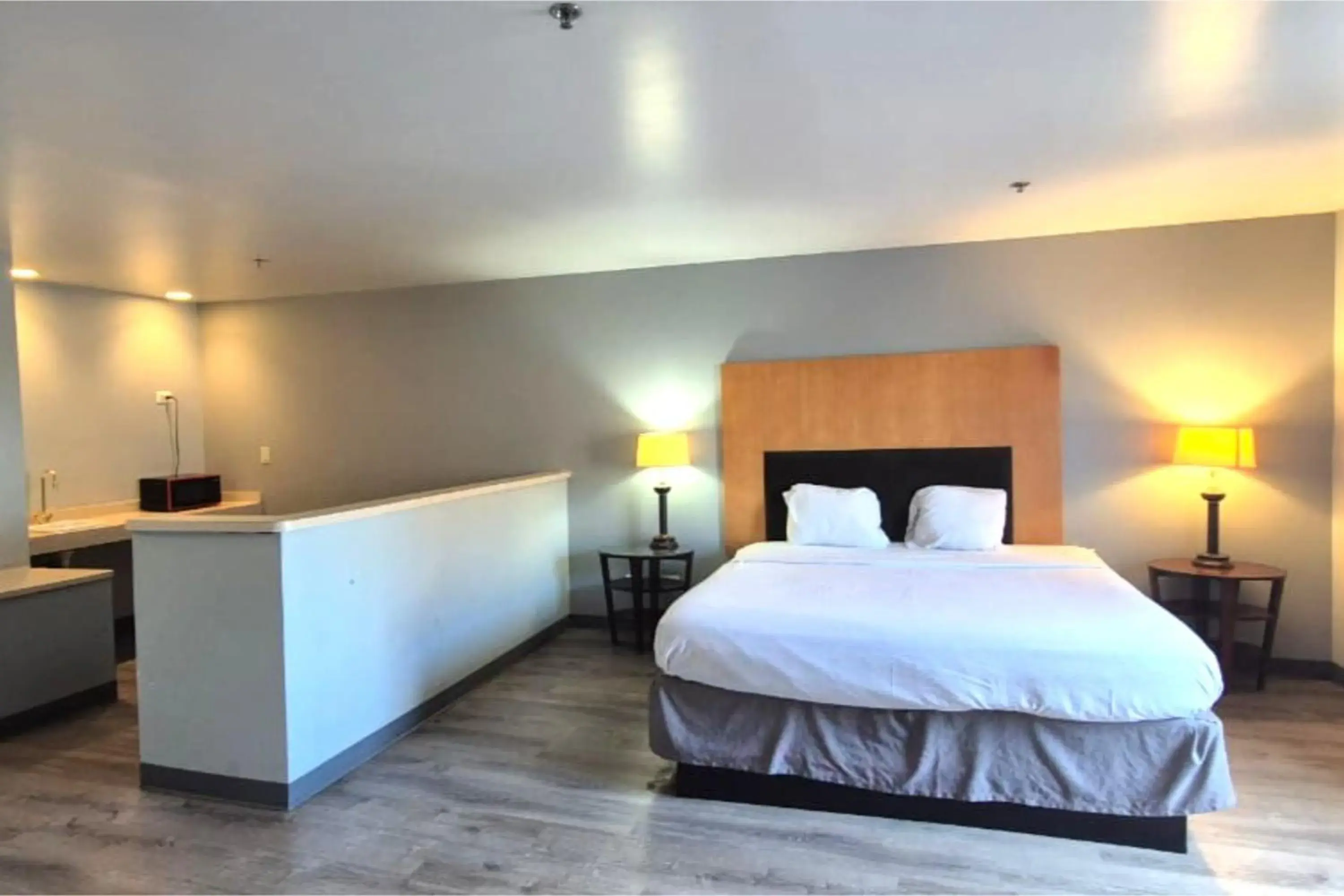 Bedroom, Bed in Kings Inn By OYO Calumet Park I-57 Bedroom, Bed in Kings Inn By OYO Calumet Park I-57