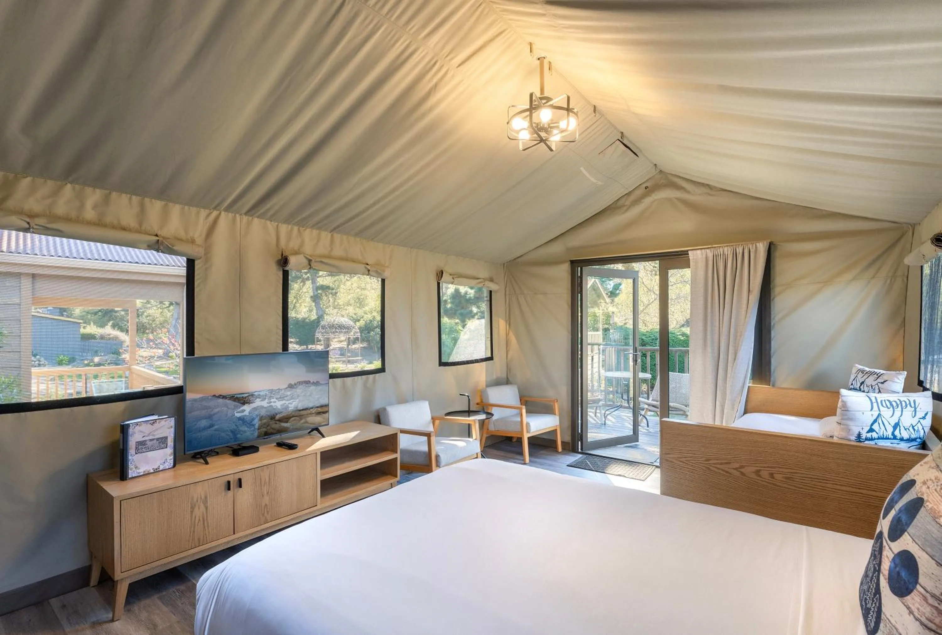 Bedroom, Bed in Carmel River Inn & Cottages
