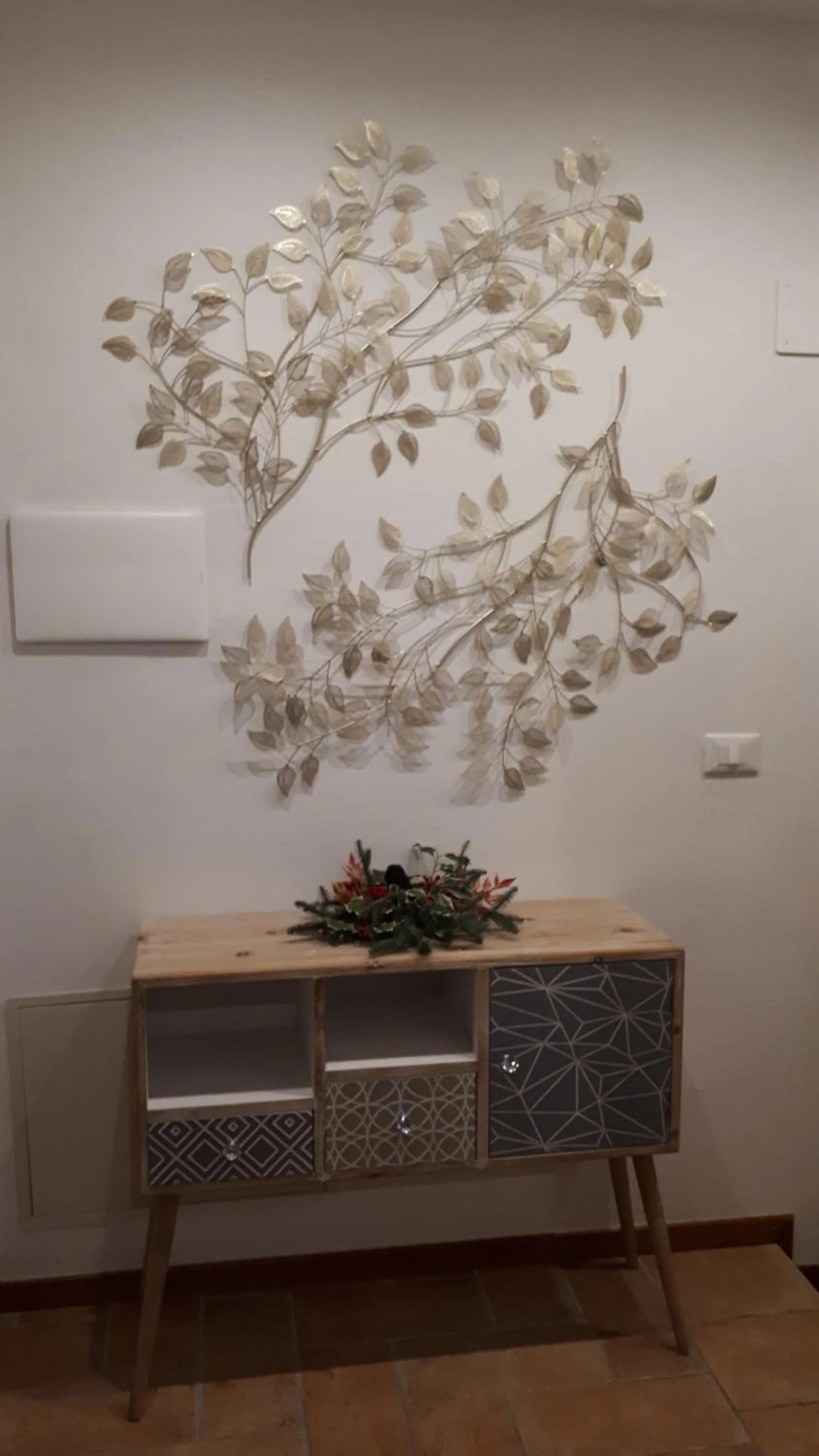 Decorative detail in Ledro Lake Suite "Pur"