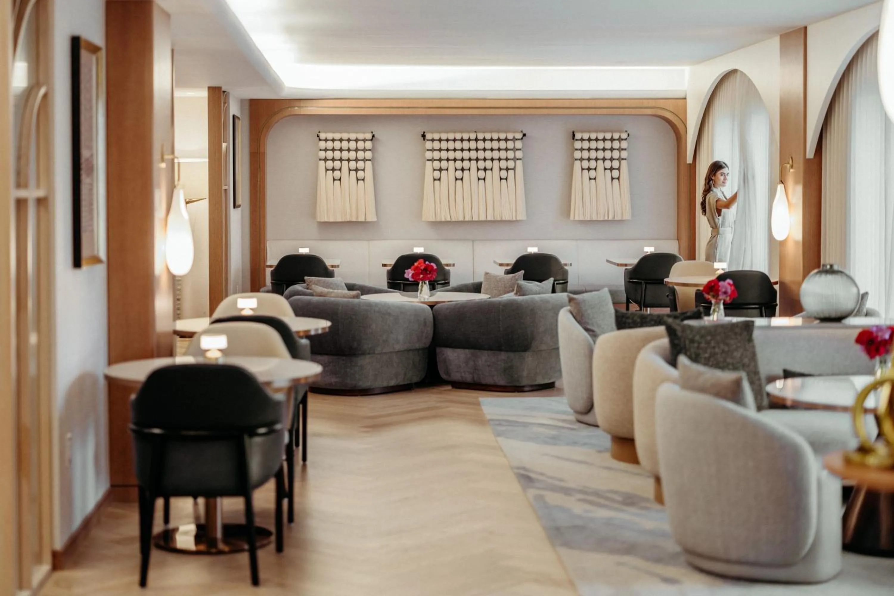 Lounge or bar in The Ritz-Carlton Dallas, Las Colinas