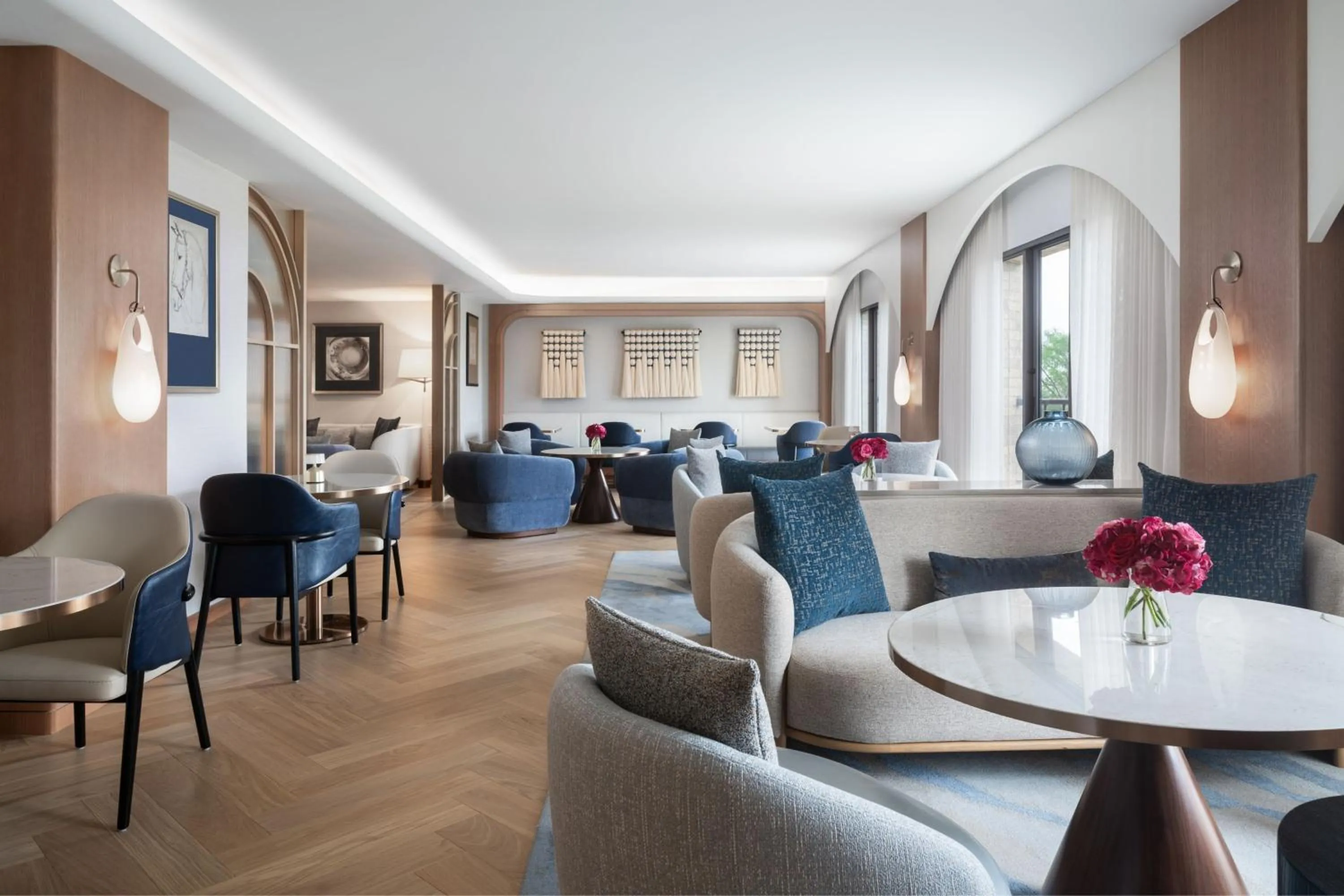 Lounge or bar in The Ritz-Carlton Dallas, Las Colinas