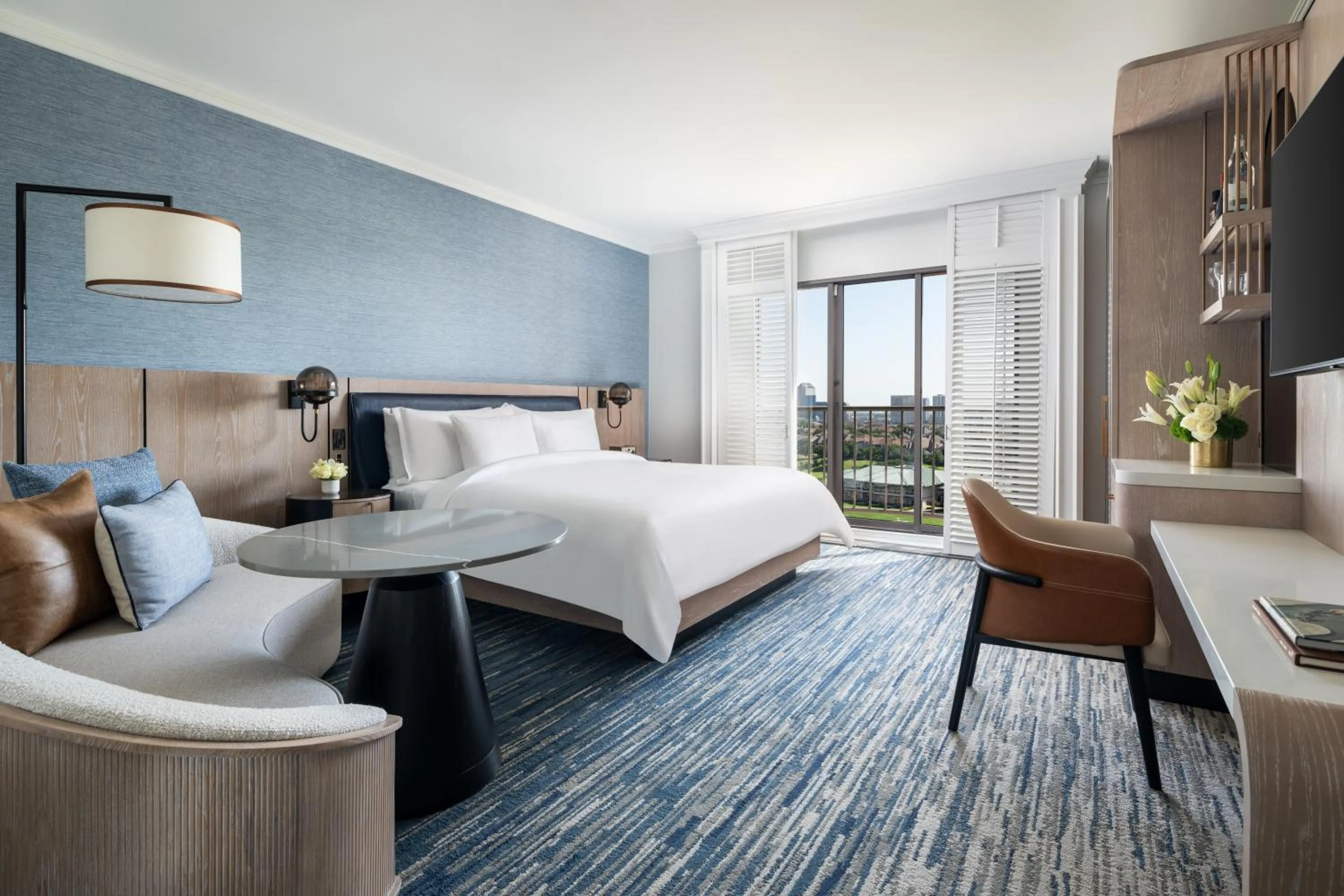 Bedroom, Bed in The Ritz-Carlton Dallas, Las Colinas
