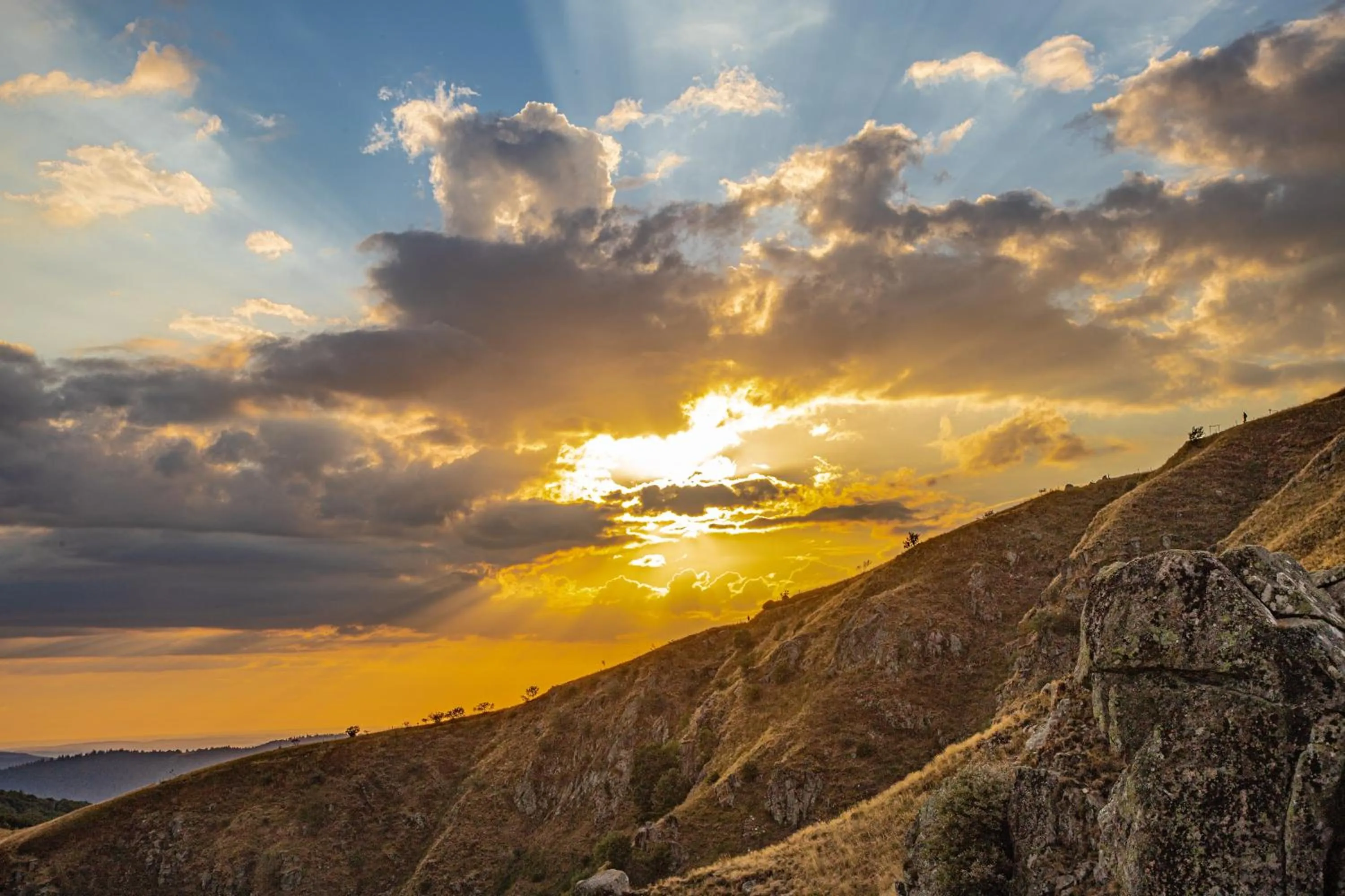 Sunset in Chambres d'hôtes Domaine des Iris